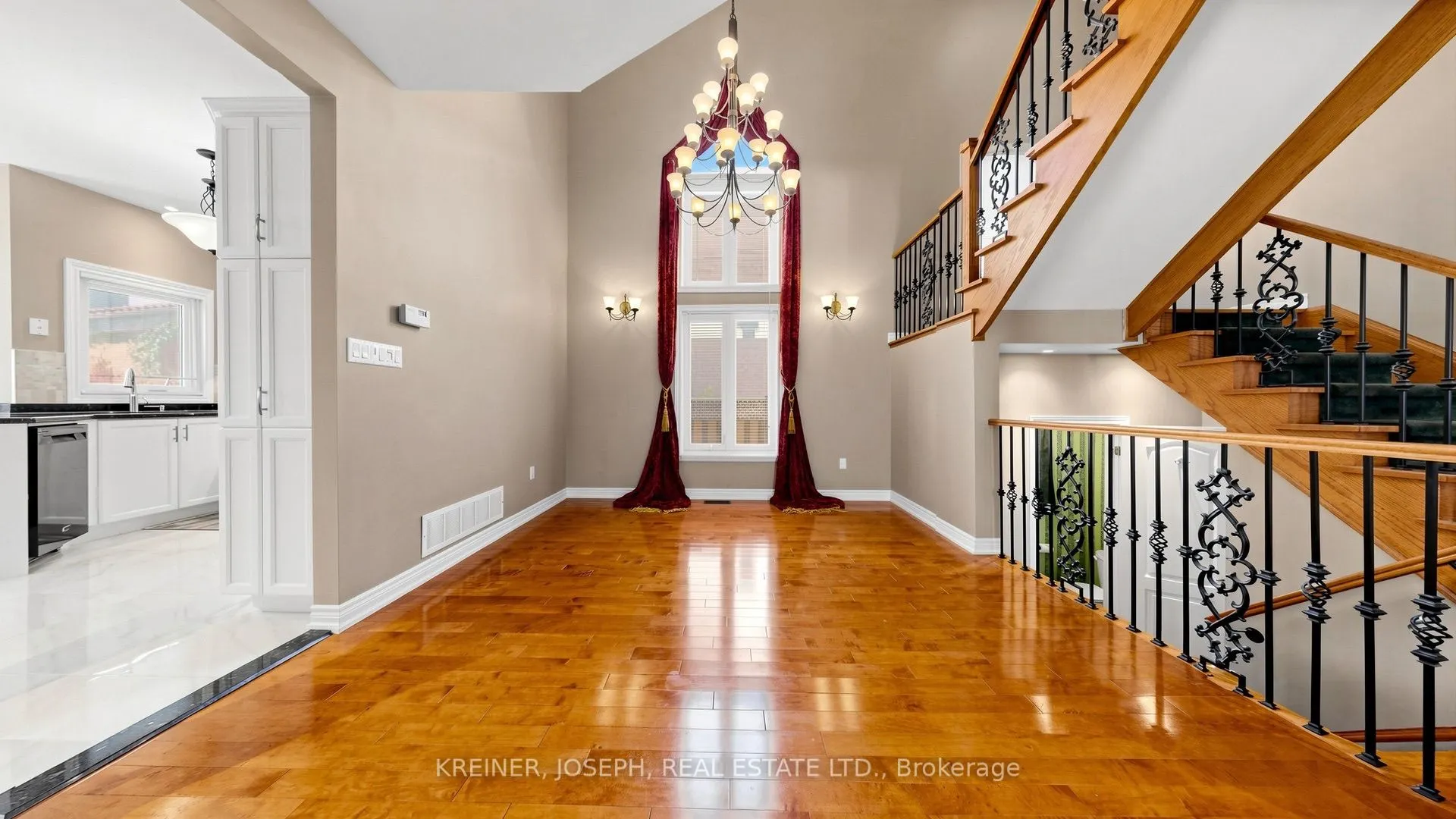 102 Mojave Crescent