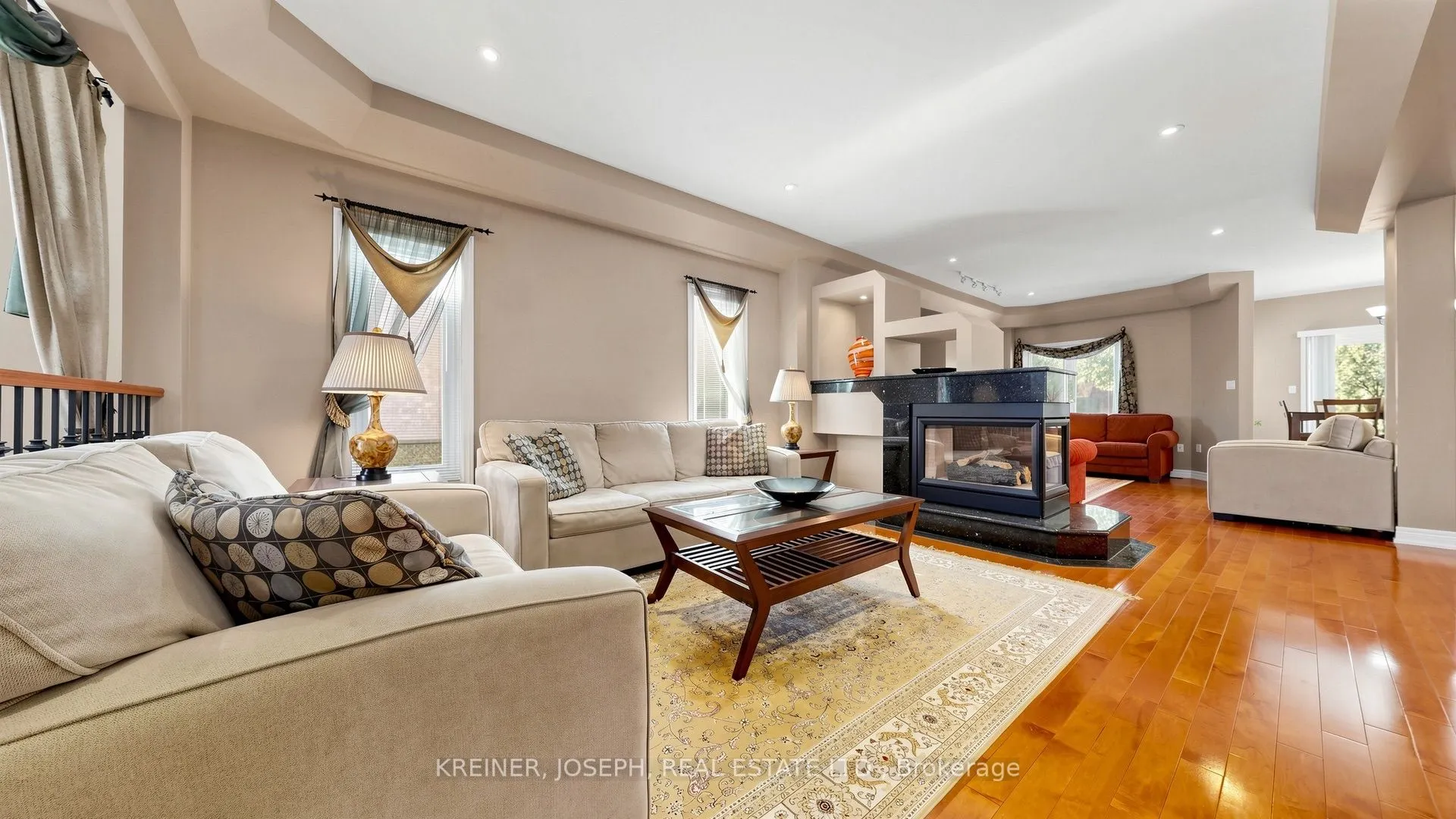 102 Mojave Crescent