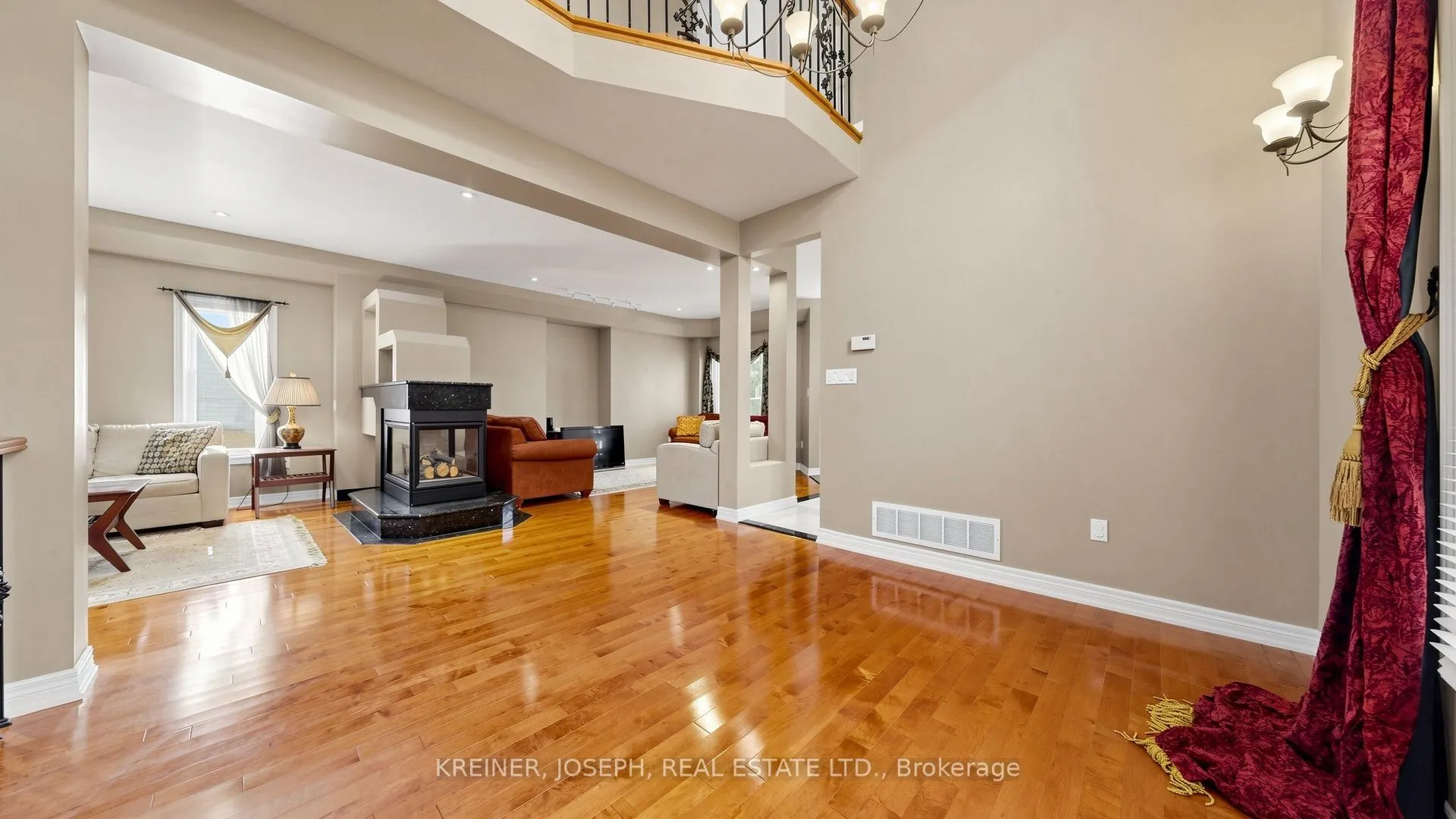 102 Mojave Crescent