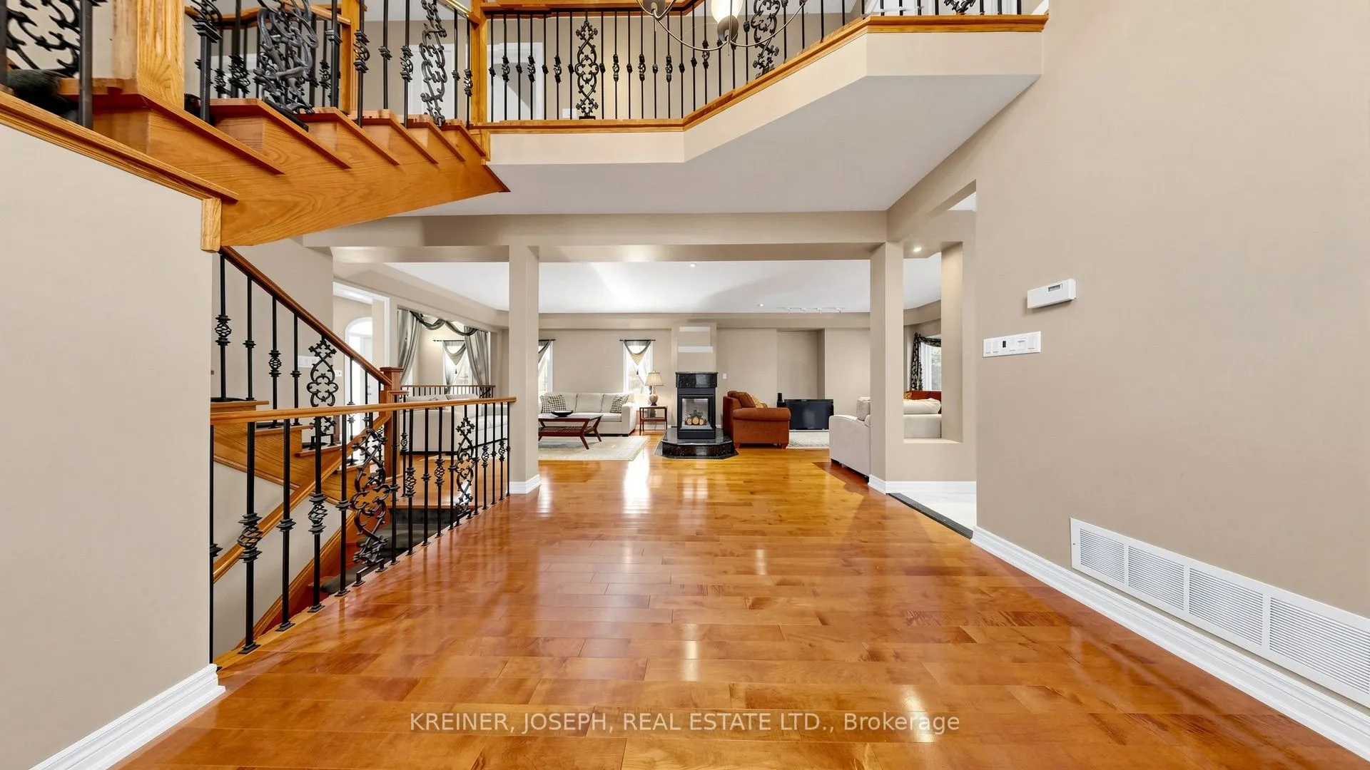 102 Mojave Crescent