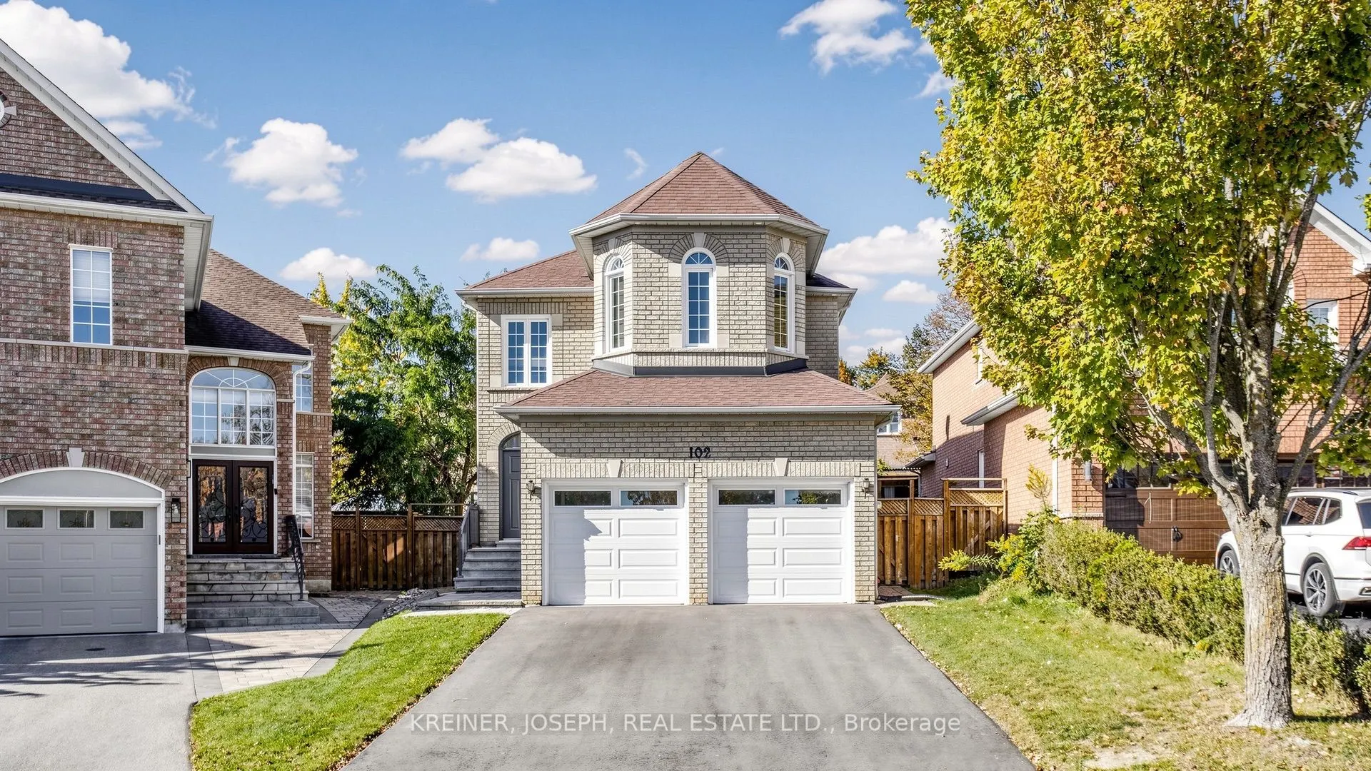 102 Mojave Crescent