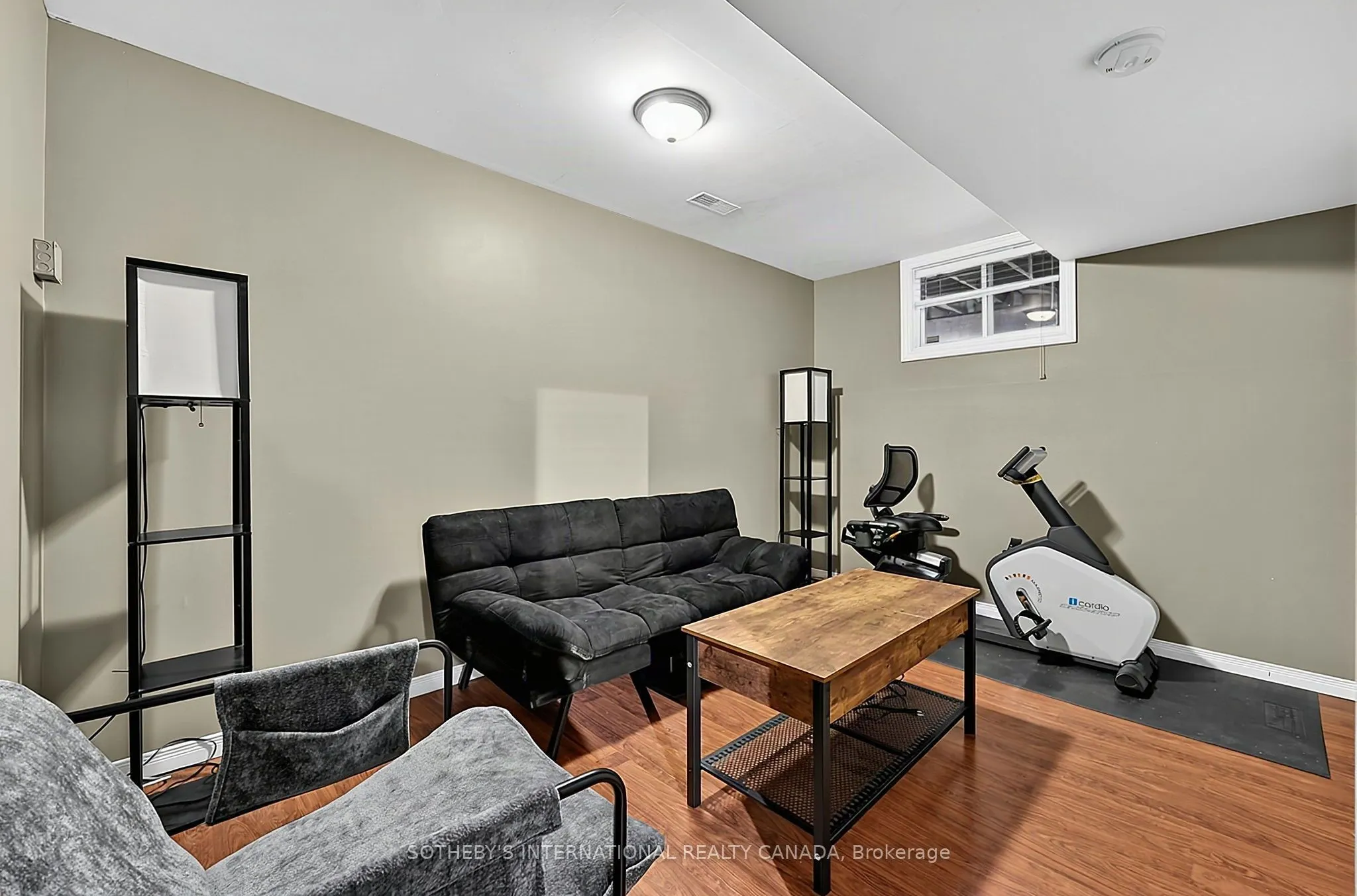4 Brecken Drive
