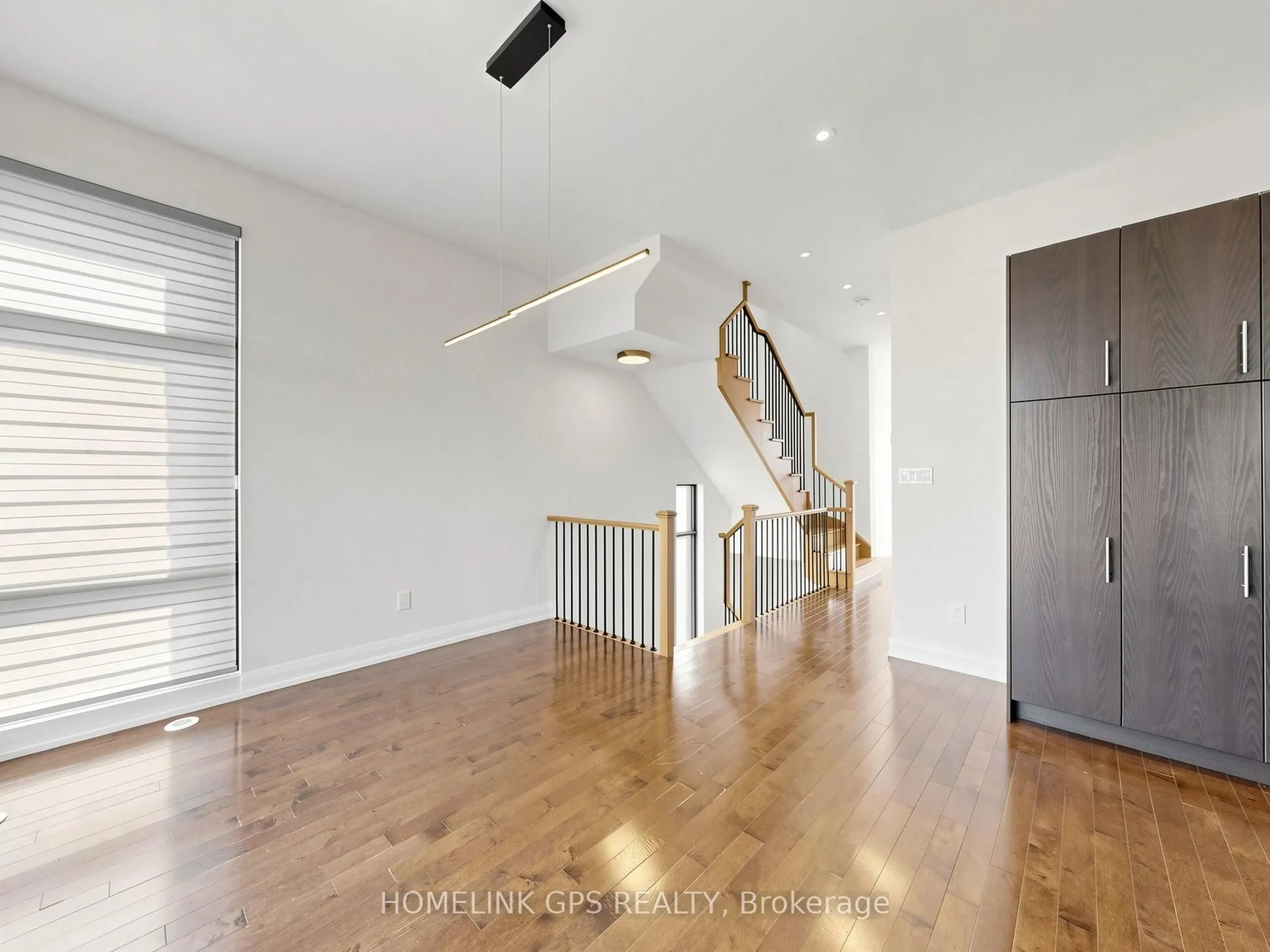 12 Hostel Lane