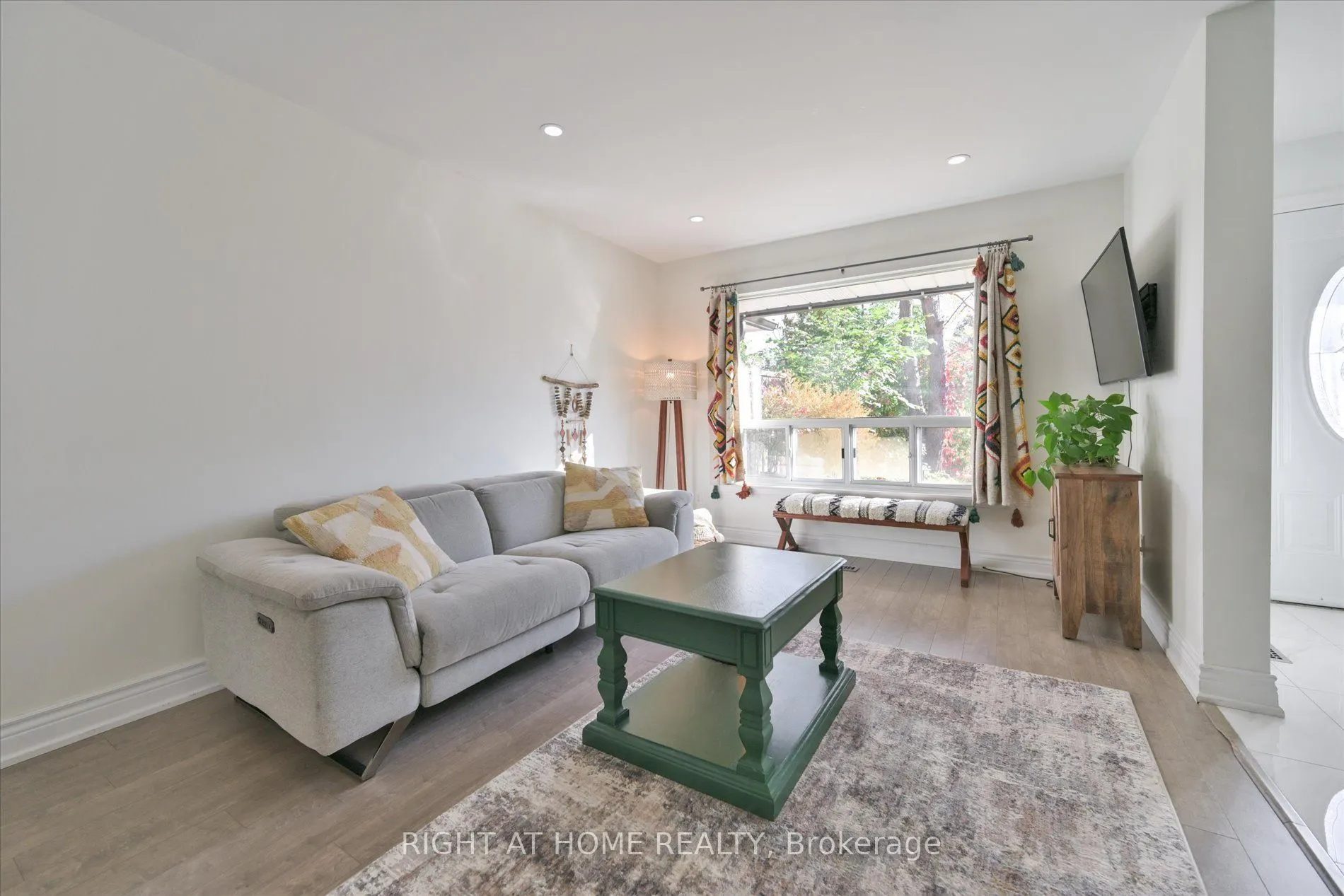 124 Springhead Gardens