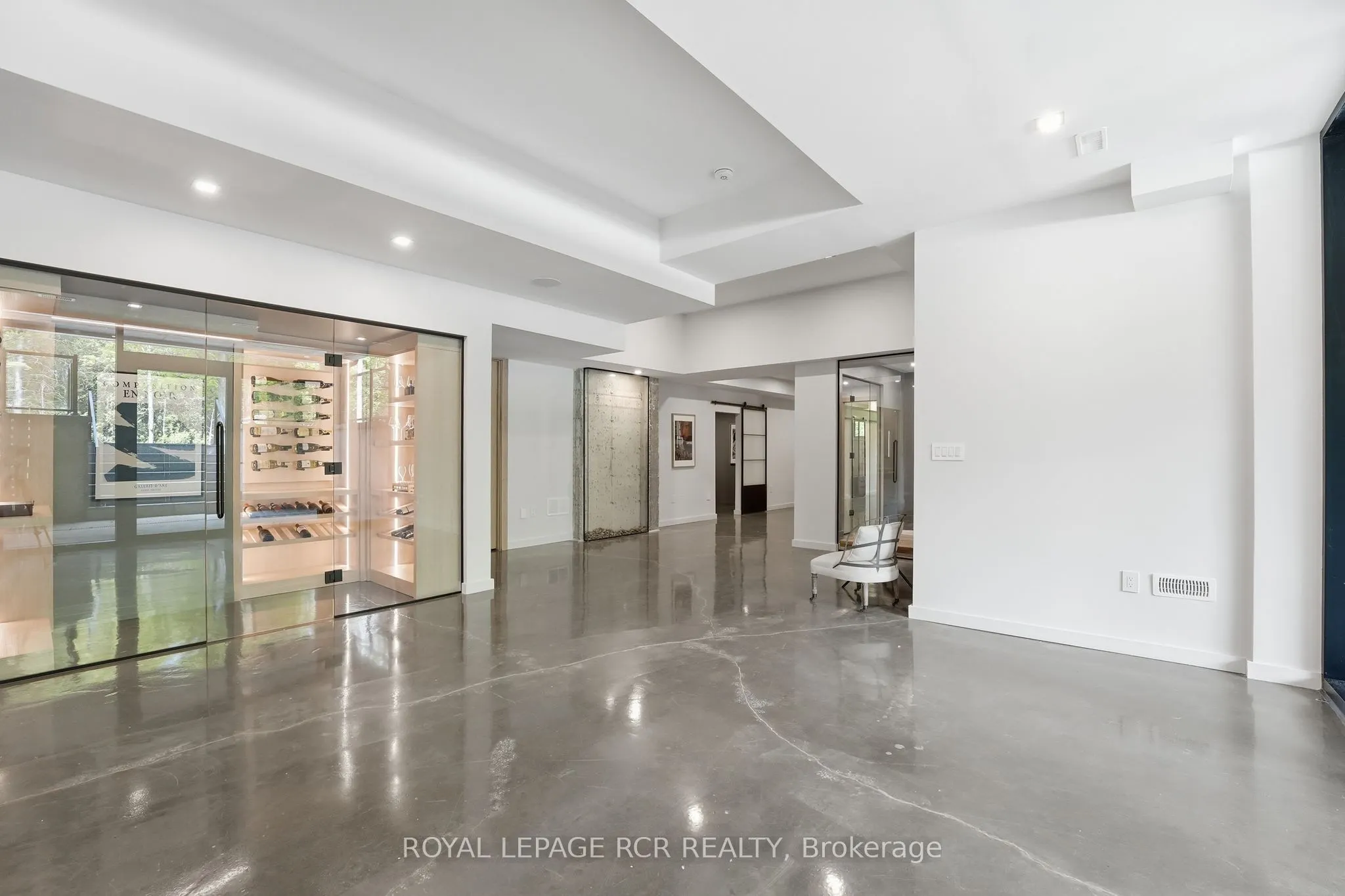 3404 Vivian Road