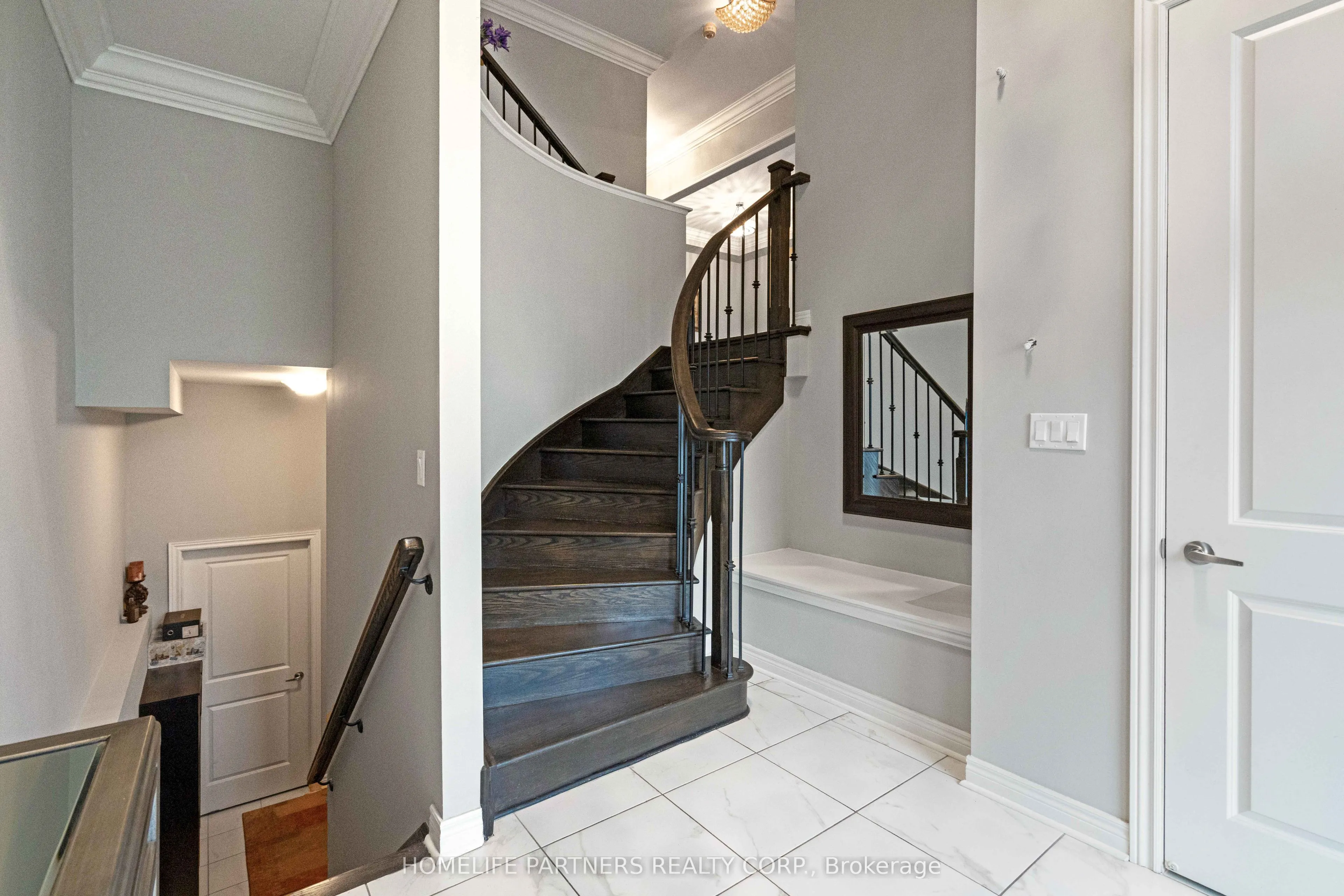 88 Inverness Way
