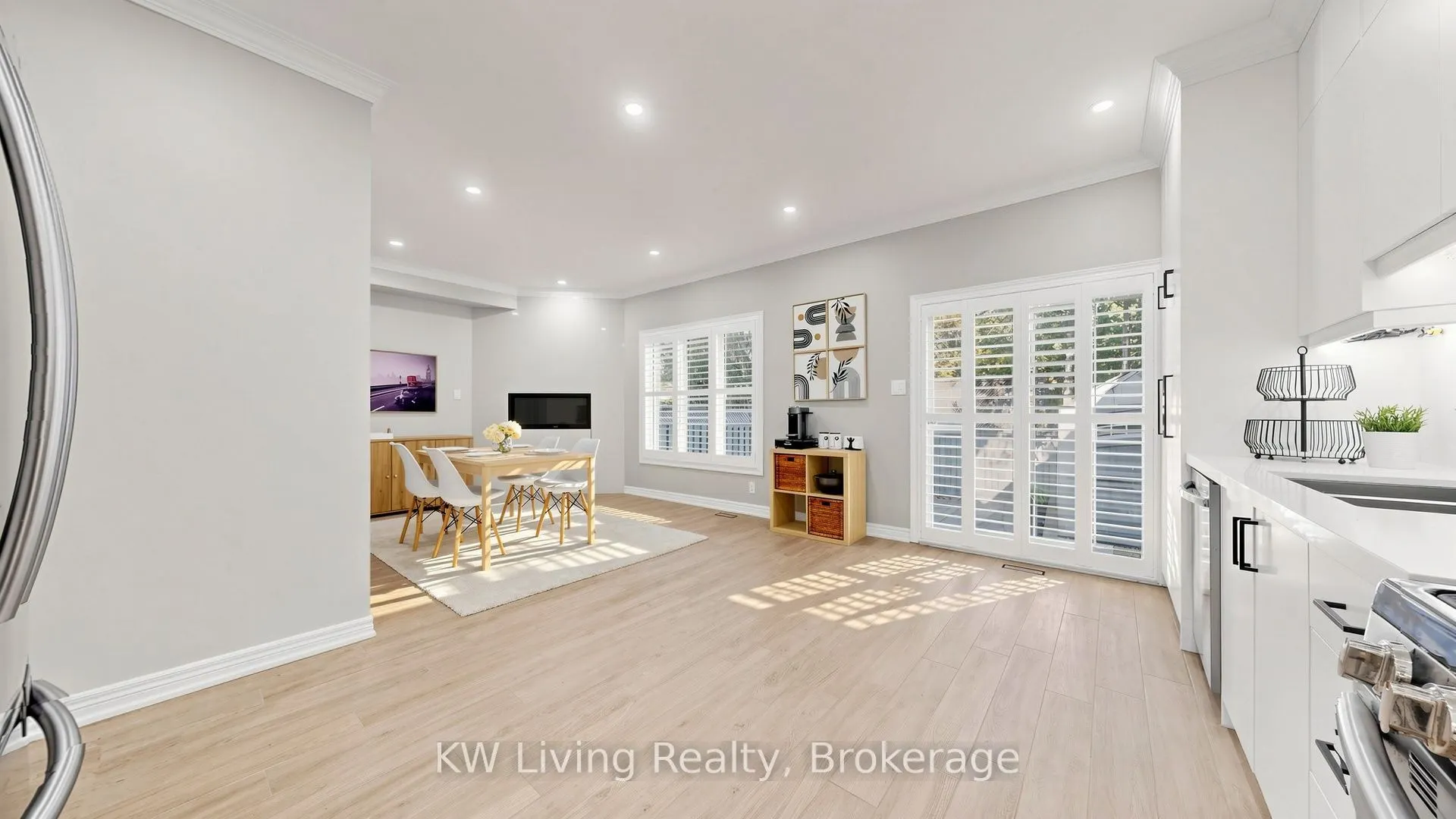 54 Loredana Court