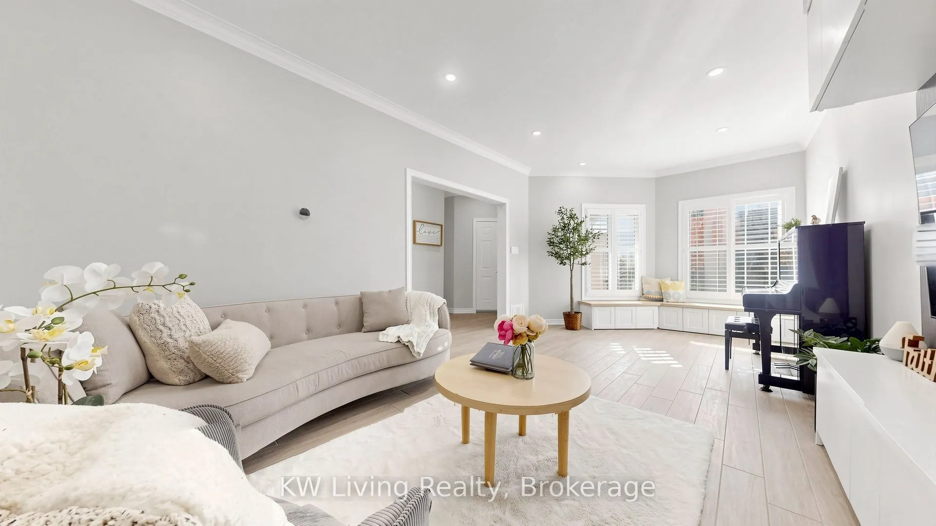 54 Loredana Court