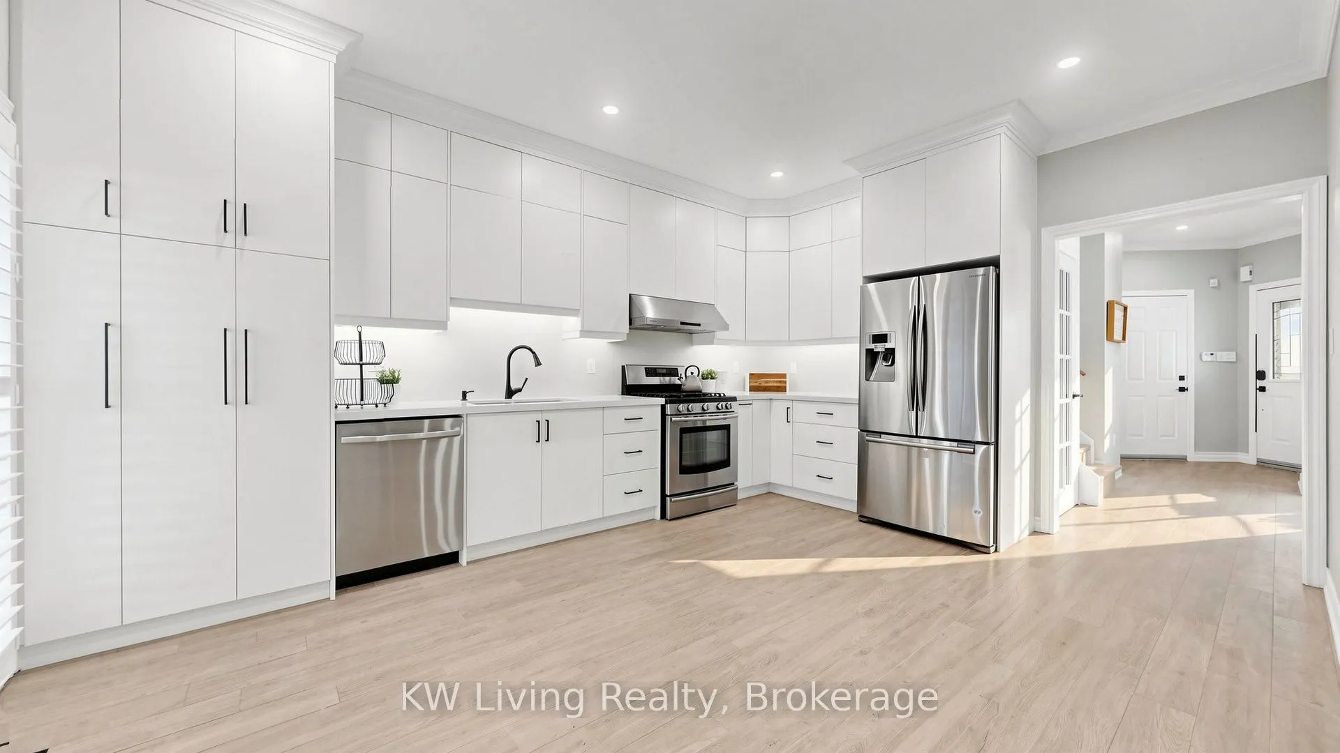 54 Loredana Court