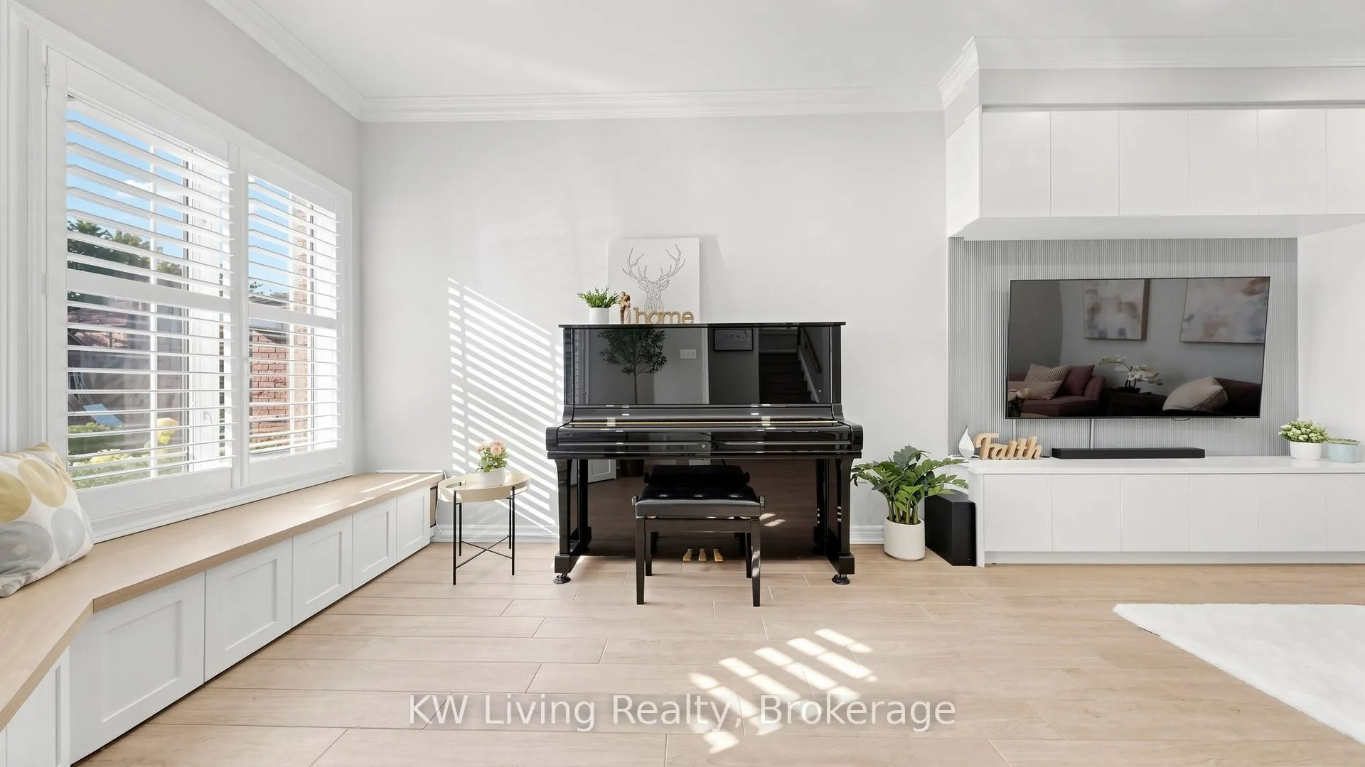 54 Loredana Court