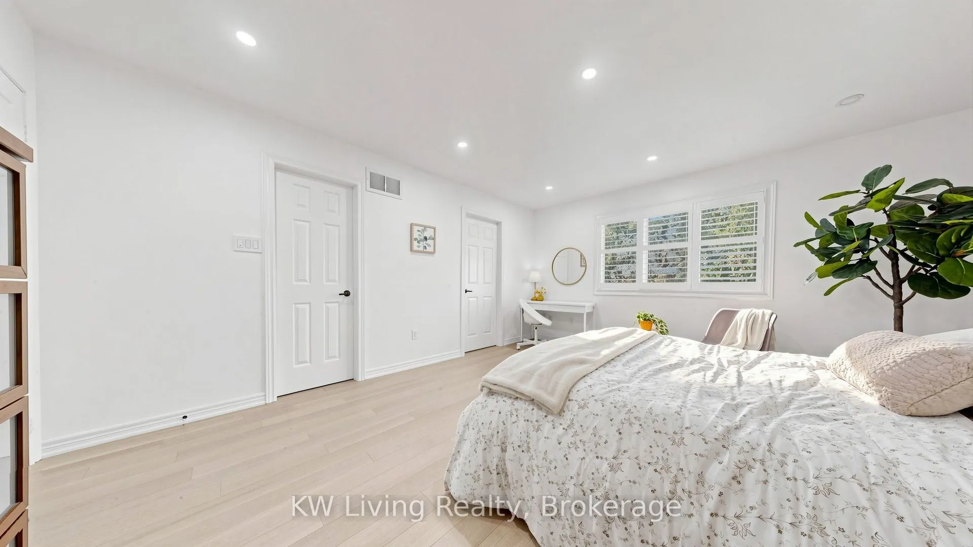 54 Loredana Court