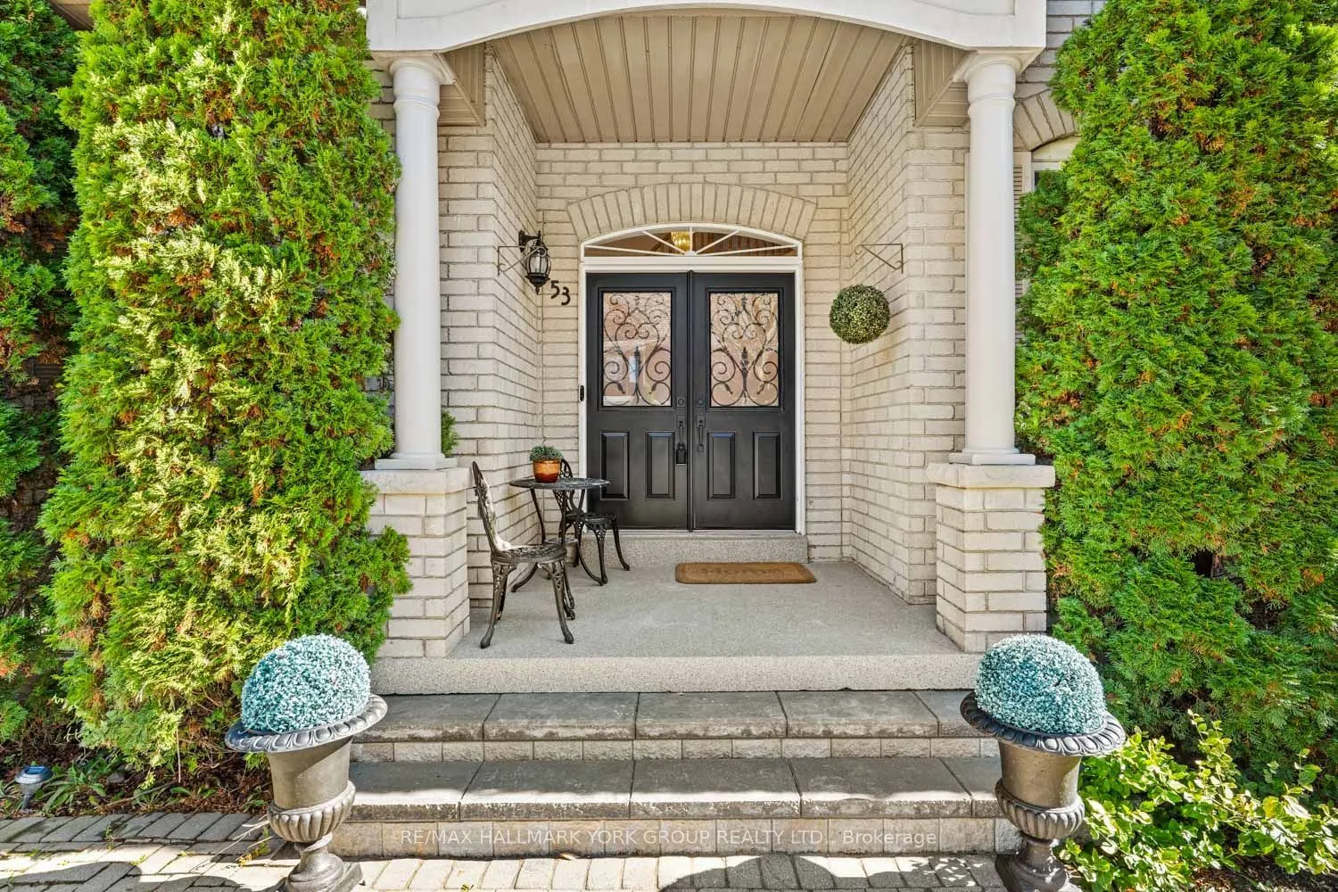 53 Catalina Crescent