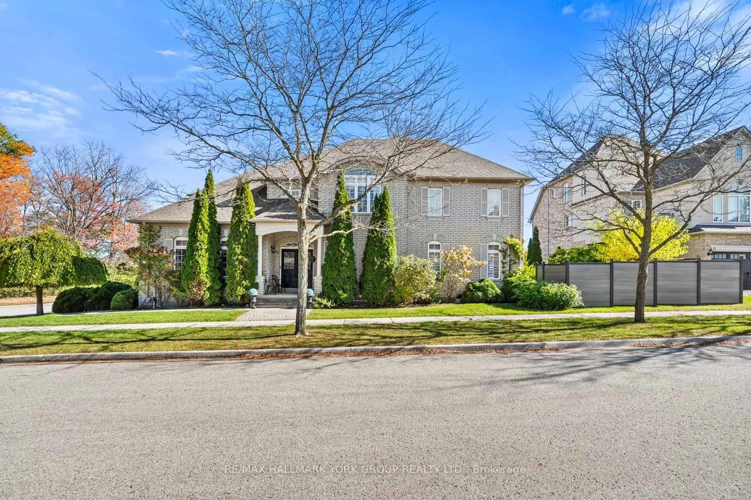 53 Catalina Crescent