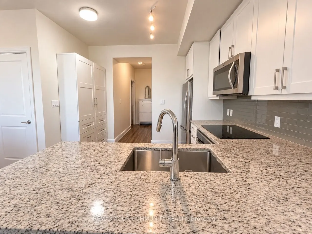 9600 Yonge Street #1602B