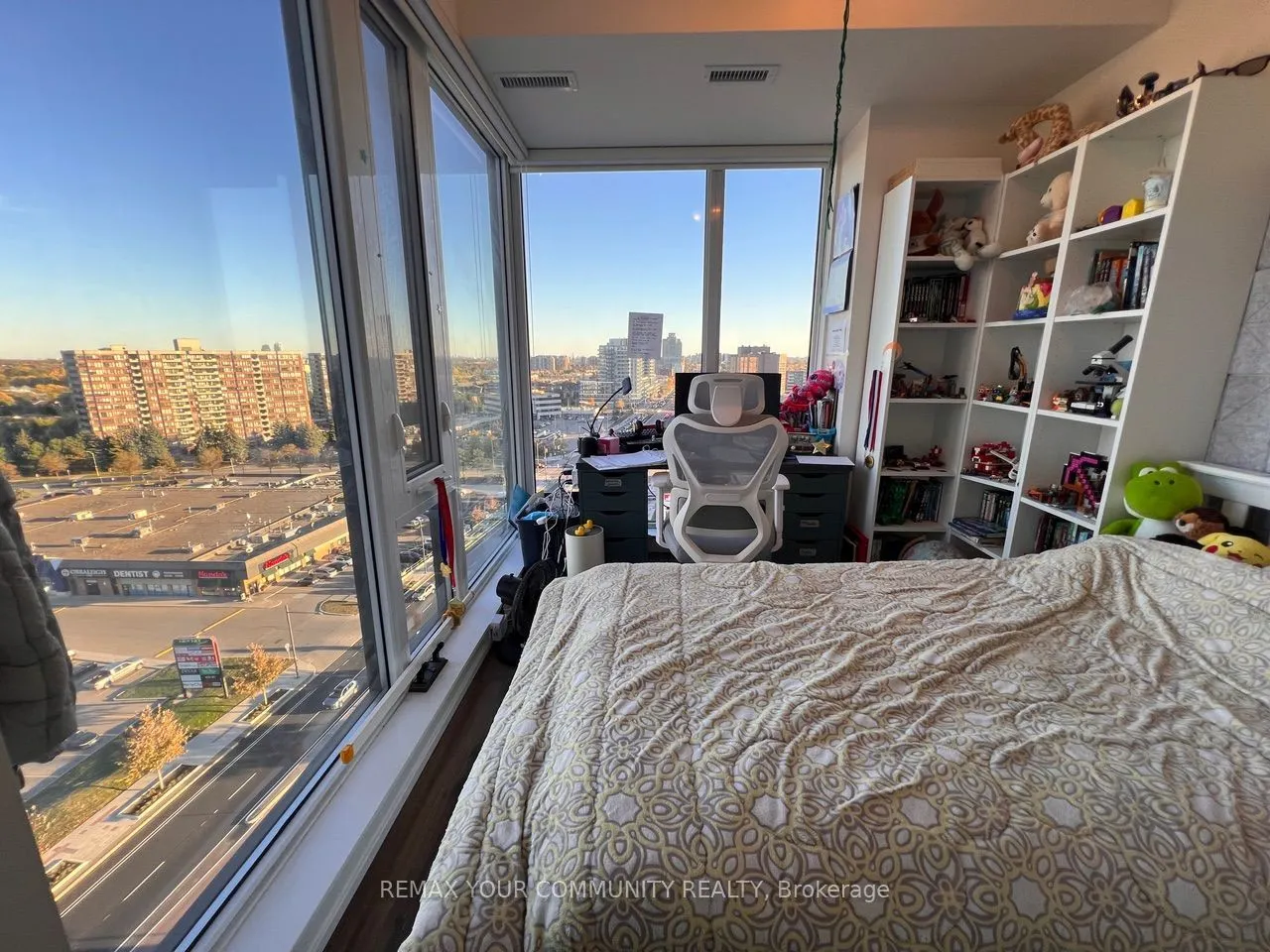 9600 Yonge Street #1602B