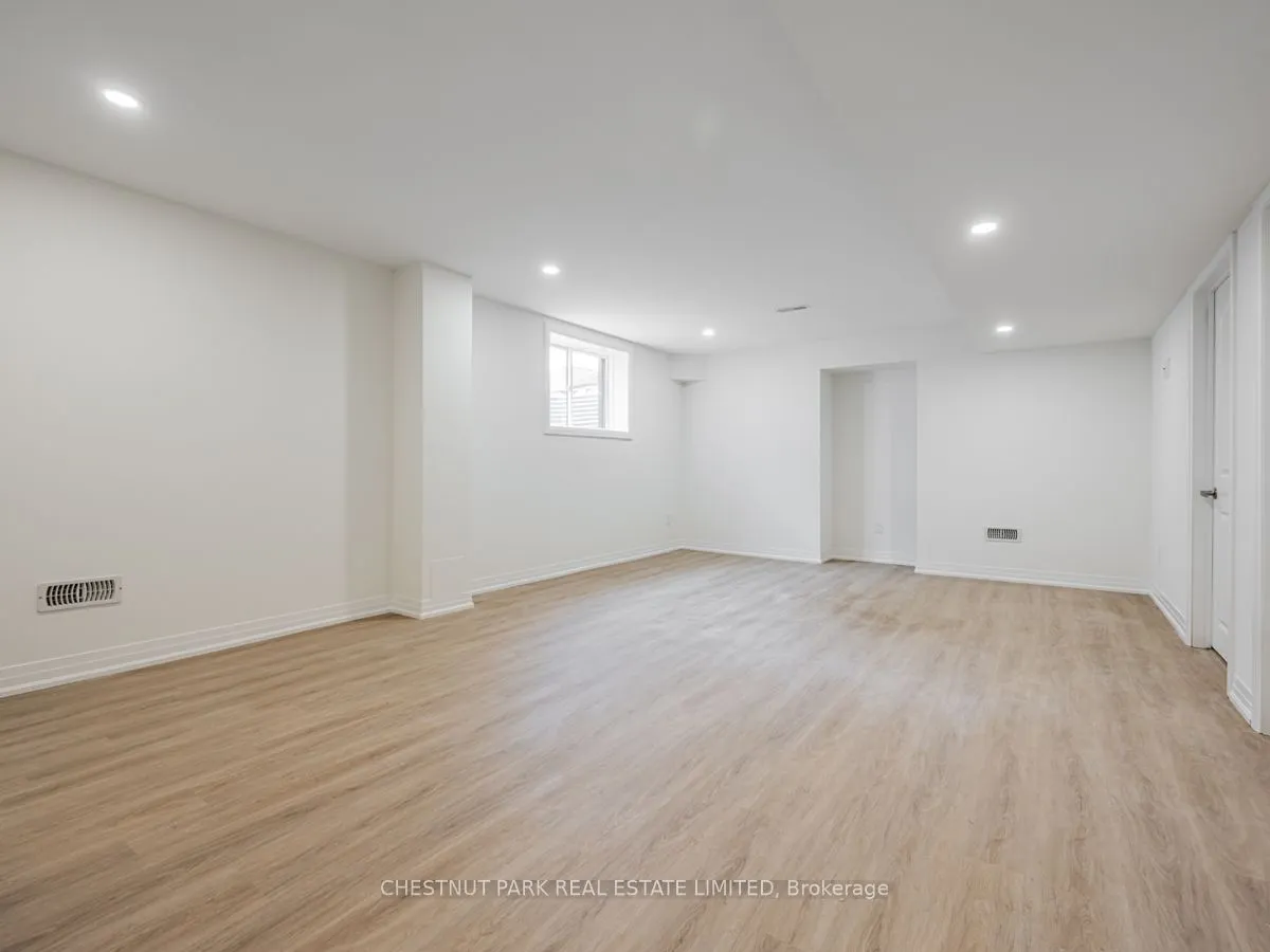 41 Robert Eaton Avenue
