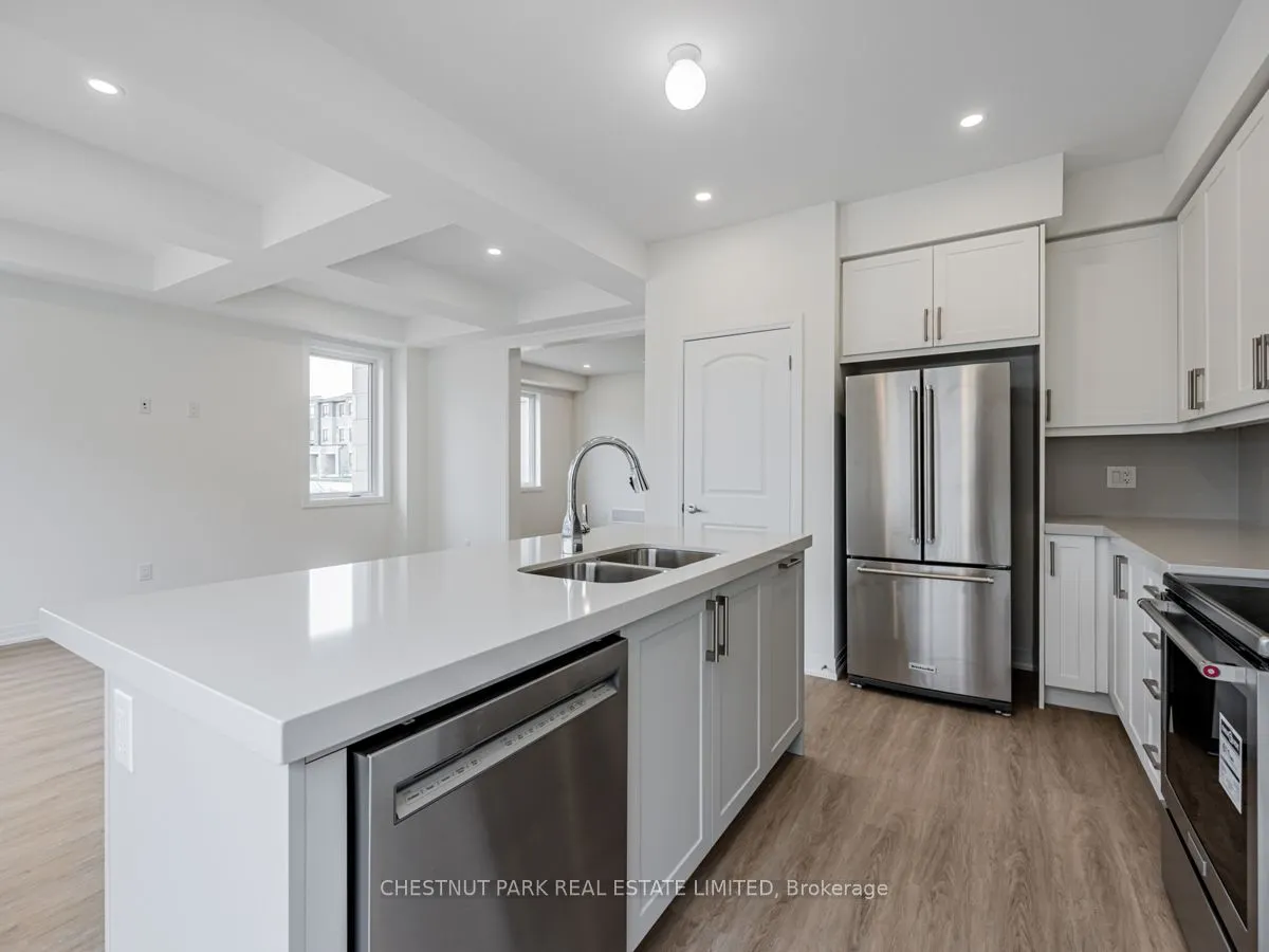 41 Robert Eaton Avenue
