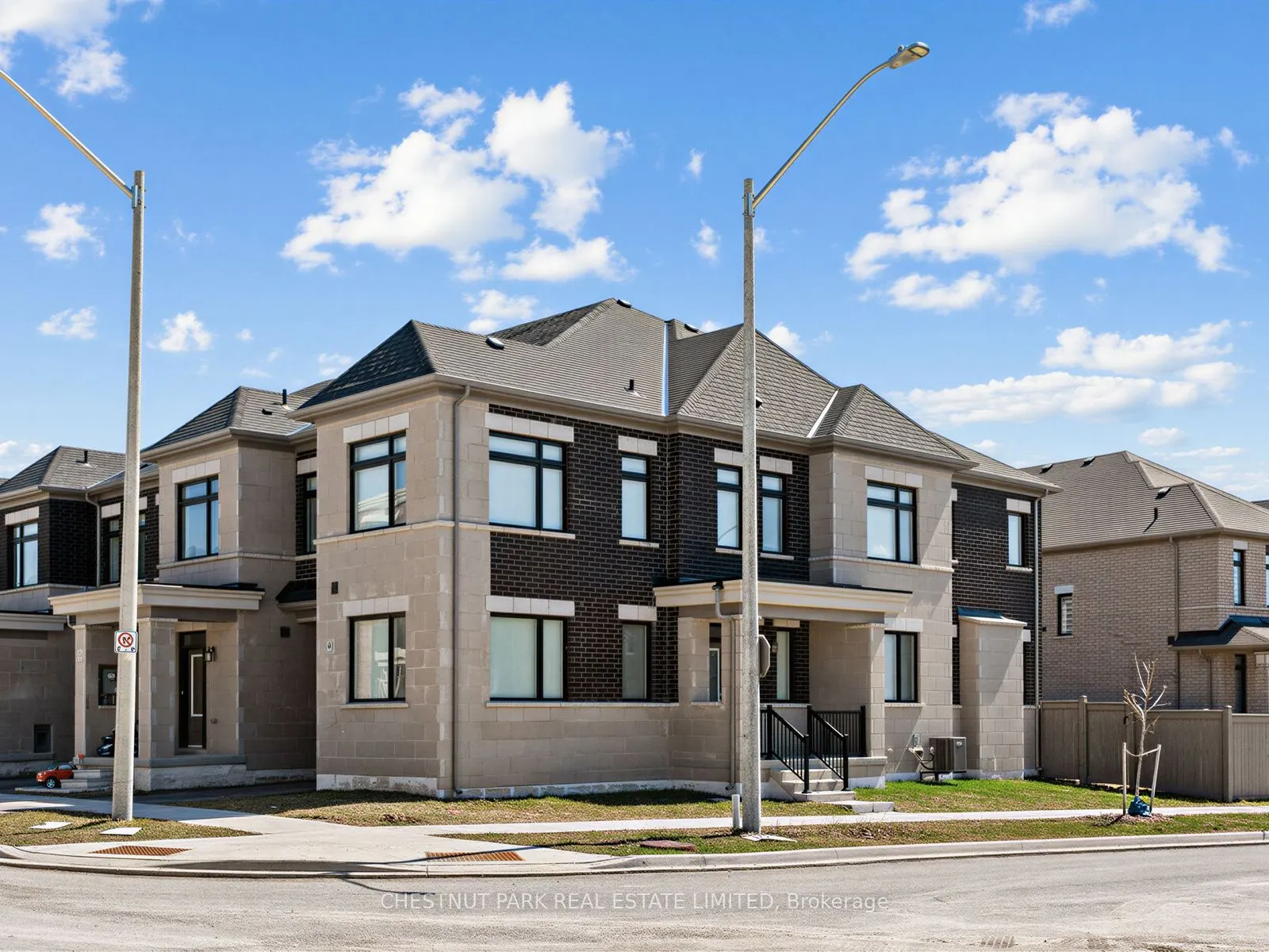 41 Robert Eaton Avenue