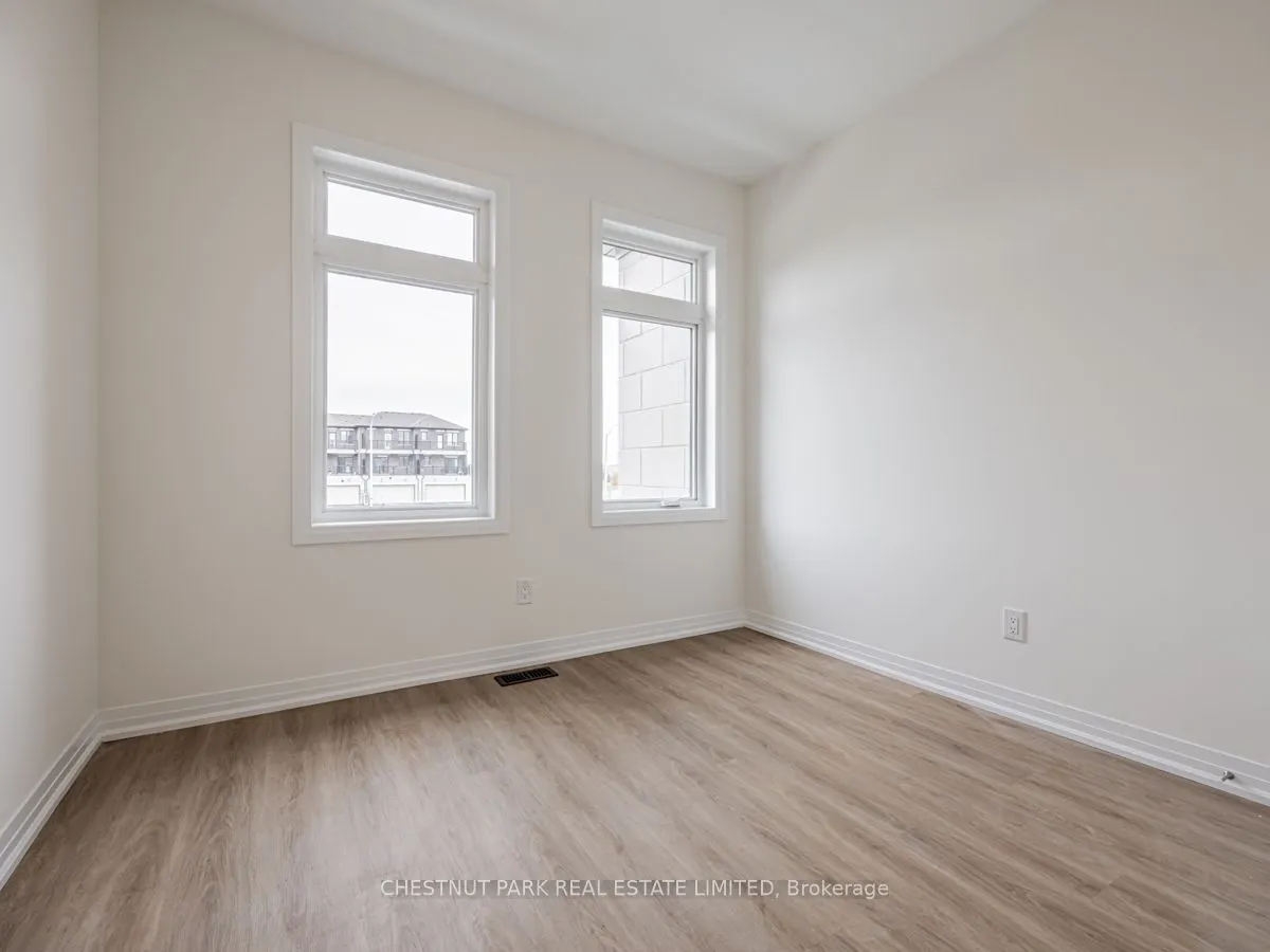 41 Robert Eaton Avenue