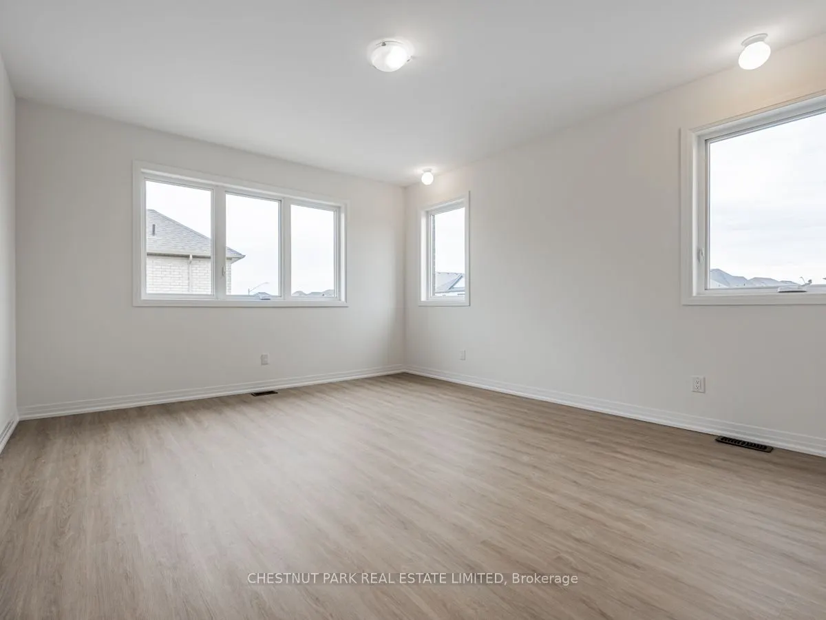 41 Robert Eaton Avenue