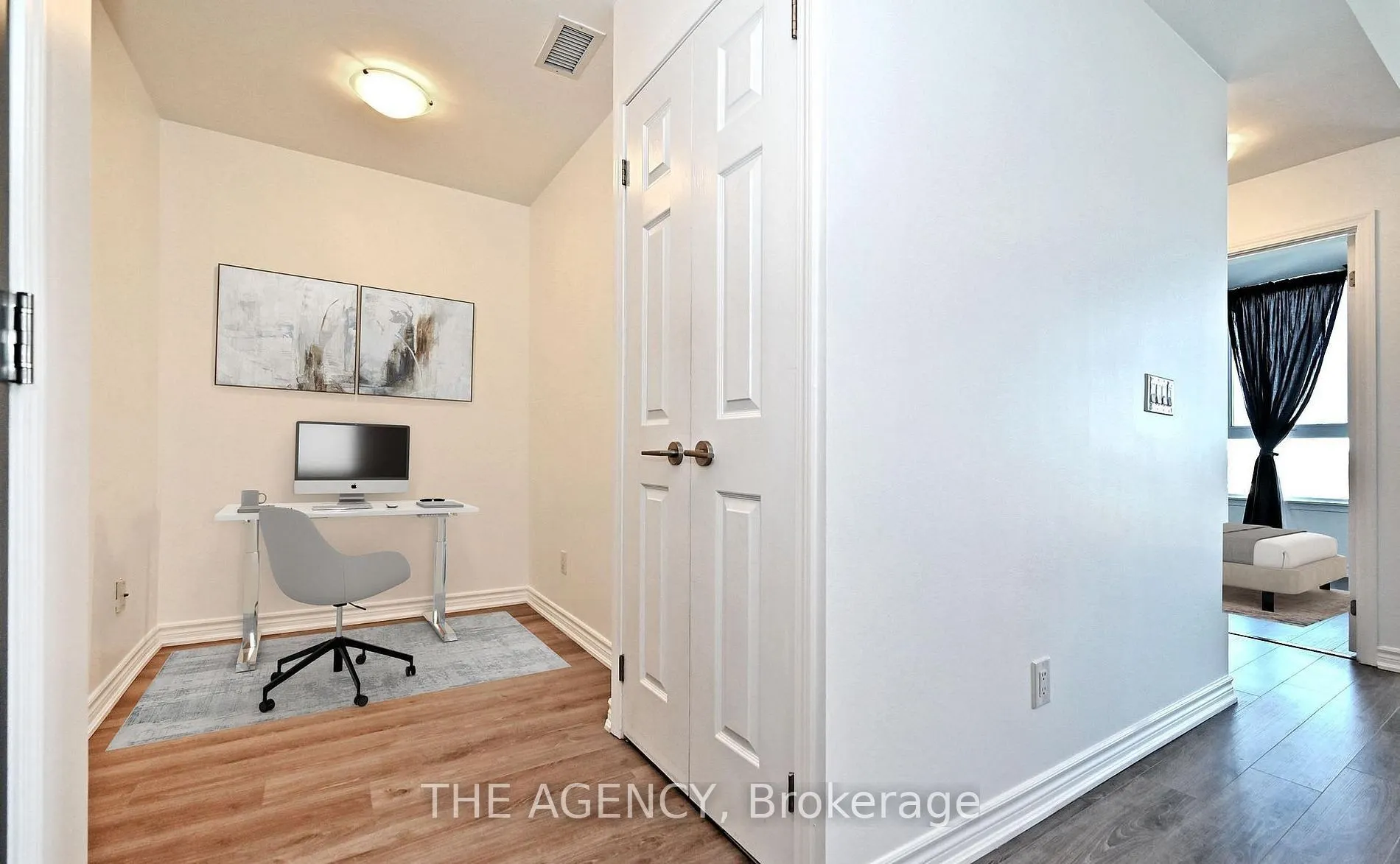 11611 Yonge Street #809