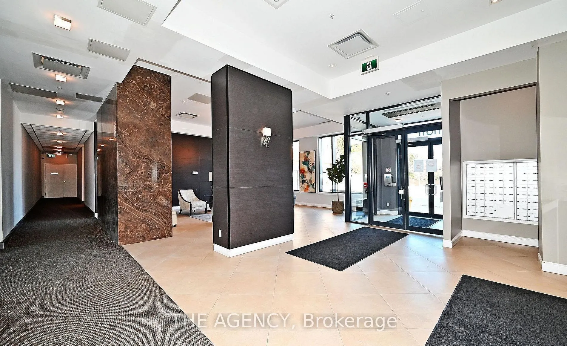 11611 Yonge Street #809