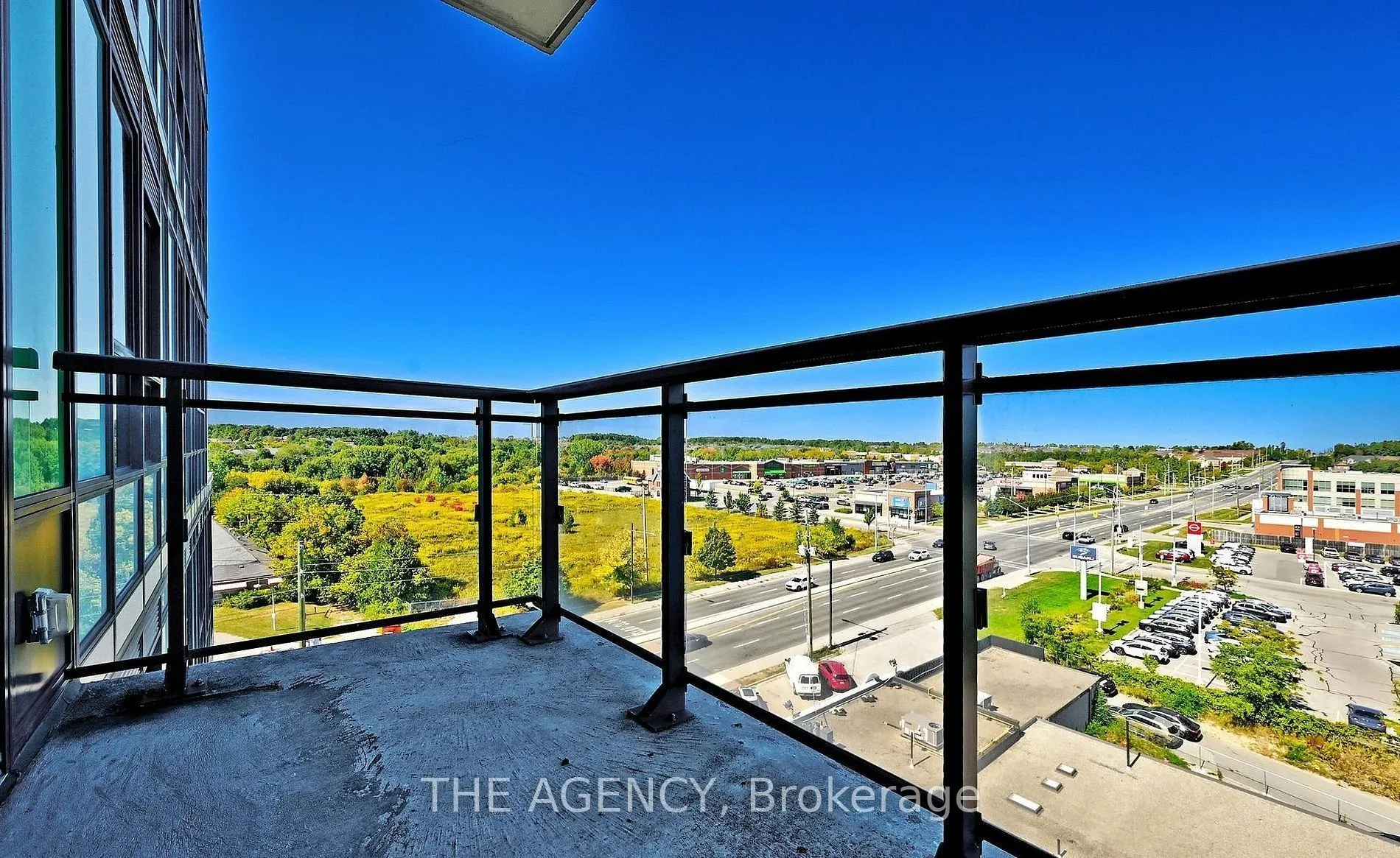 11611 Yonge Street #809
