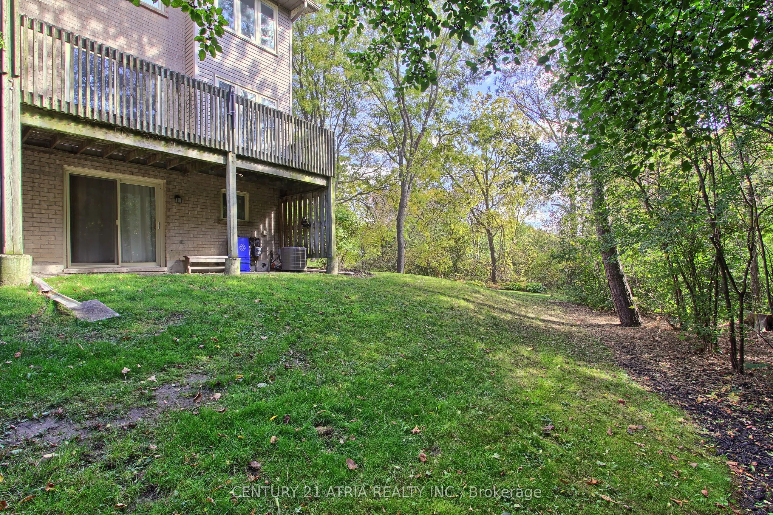 27 Anderson Place #11