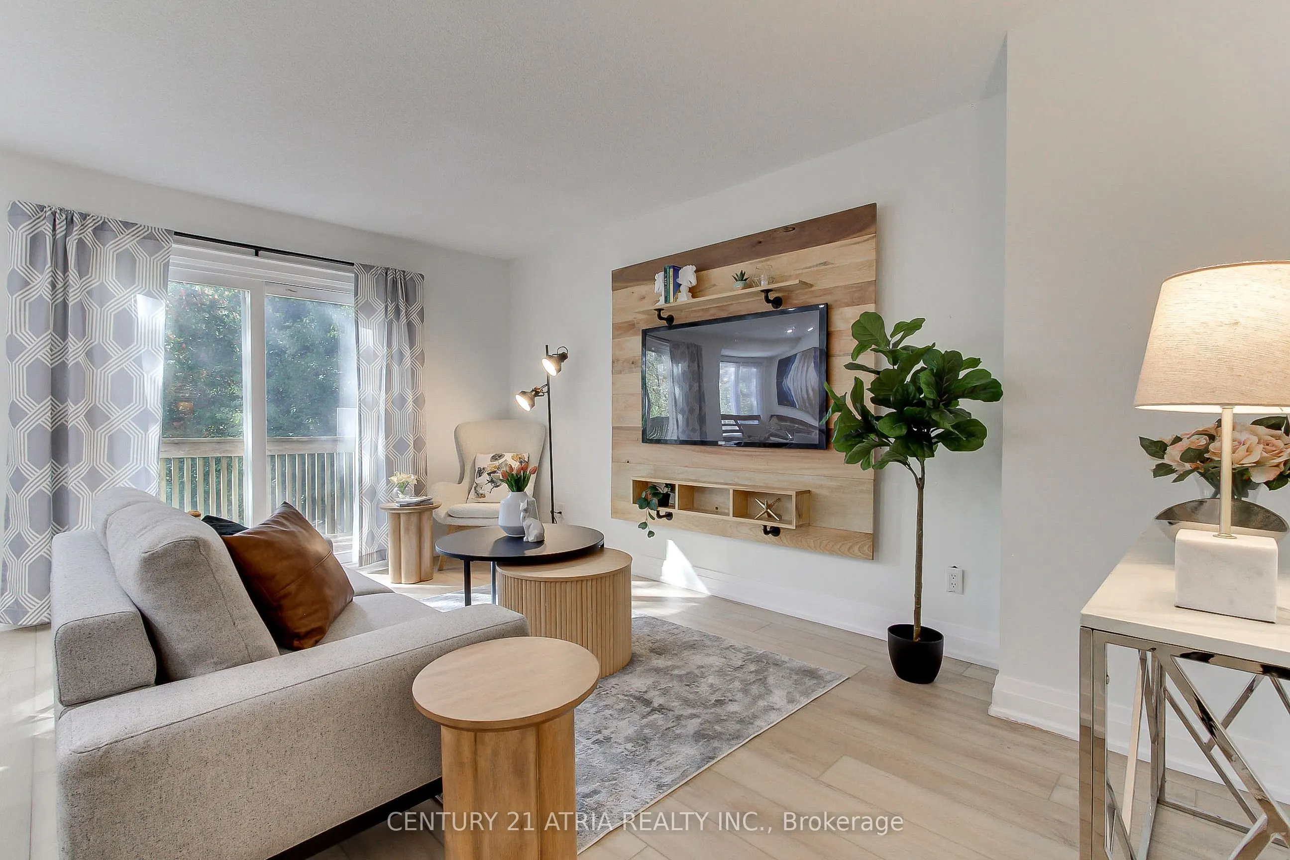 27 Anderson Place #11