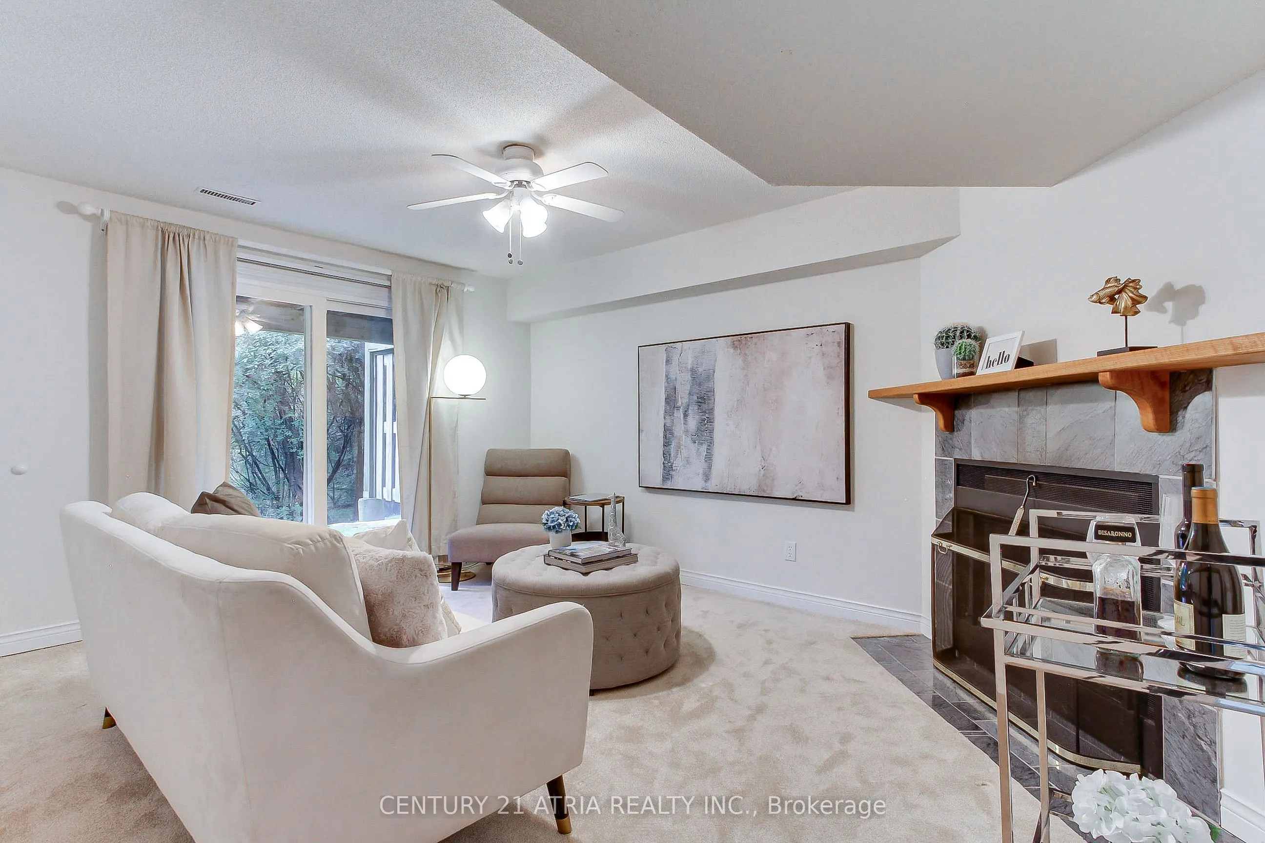 27 Anderson Place #11