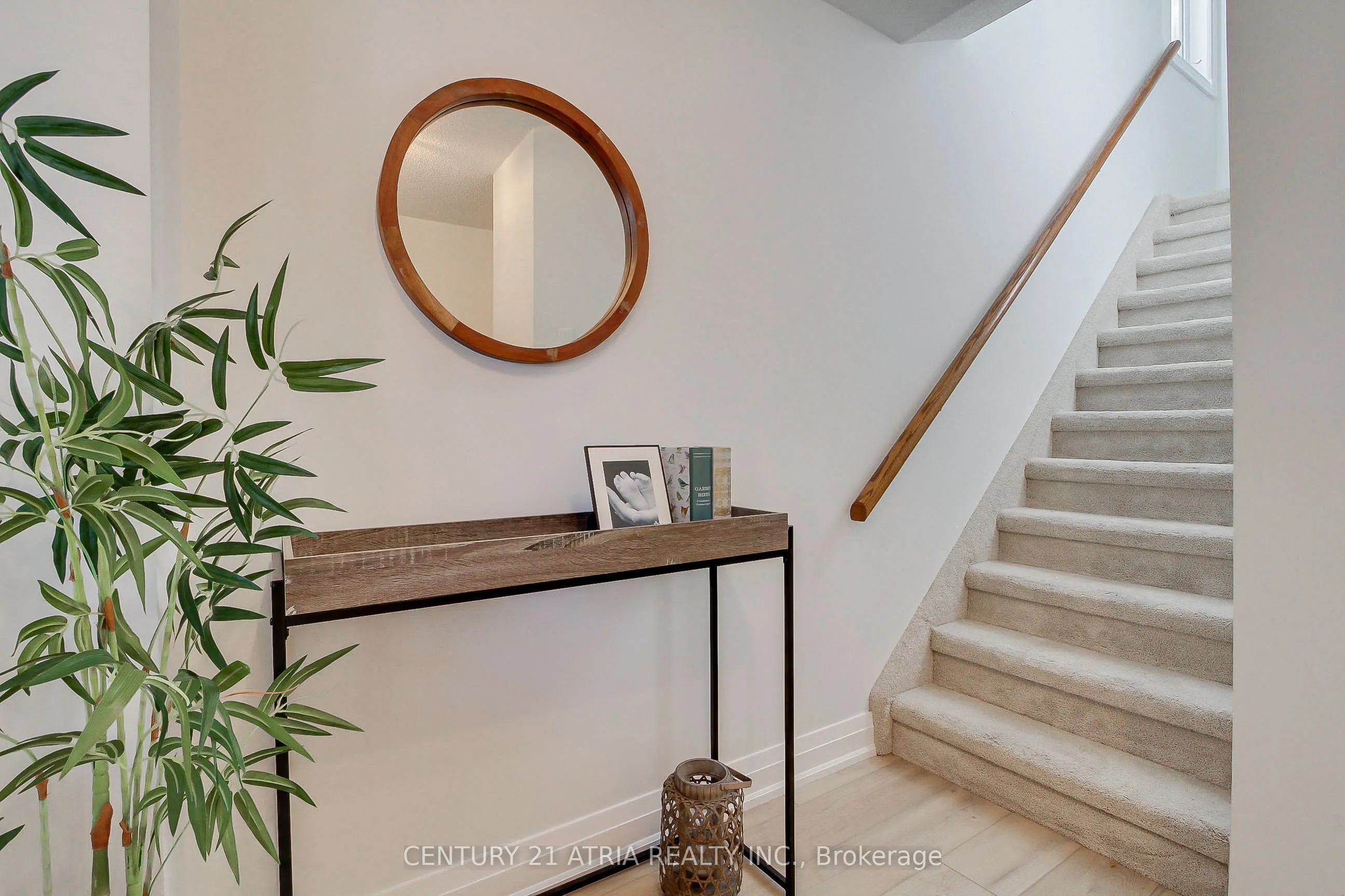 27 Anderson Place #11