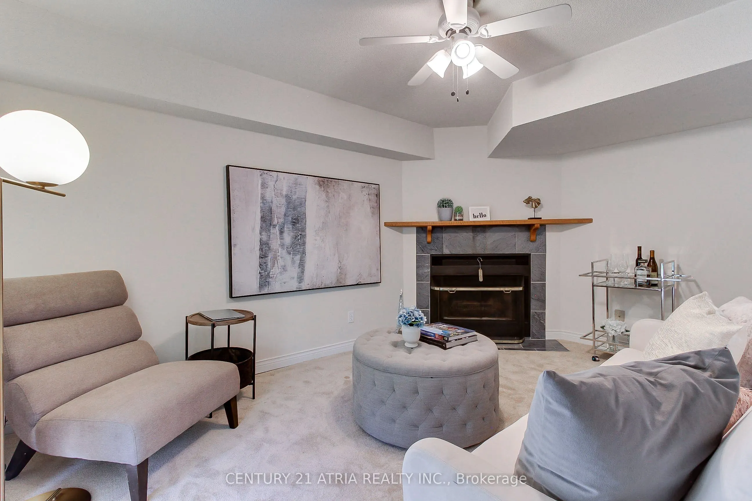 27 Anderson Place #11