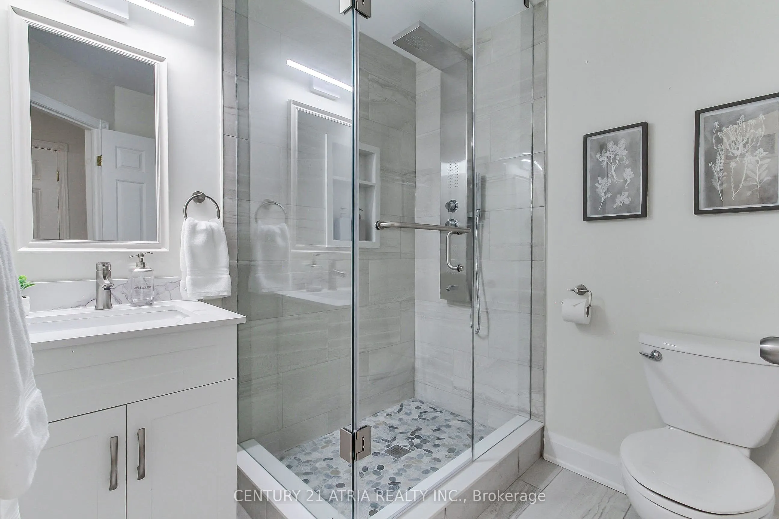 27 Anderson Place #11