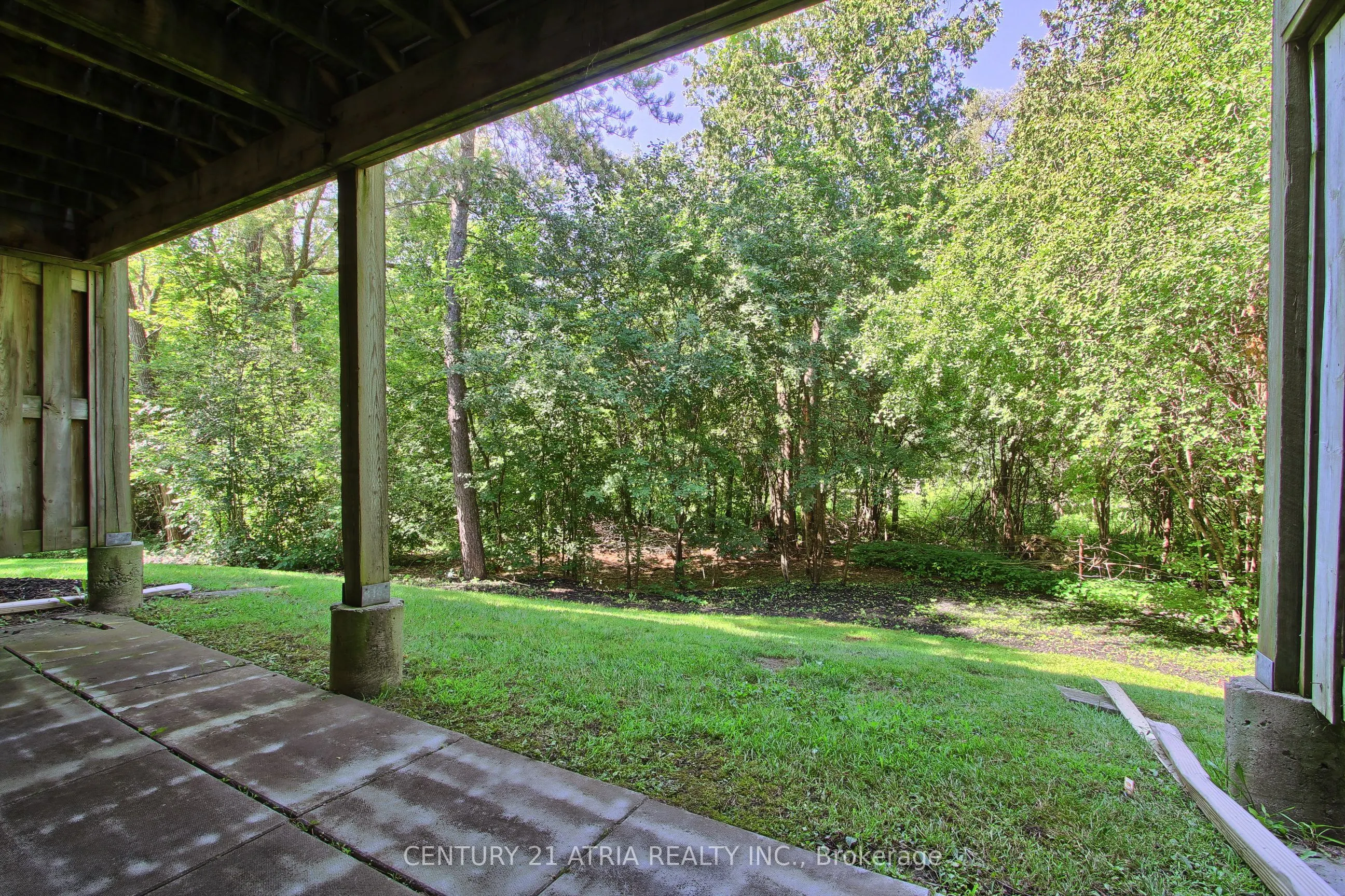 27 Anderson Place #11