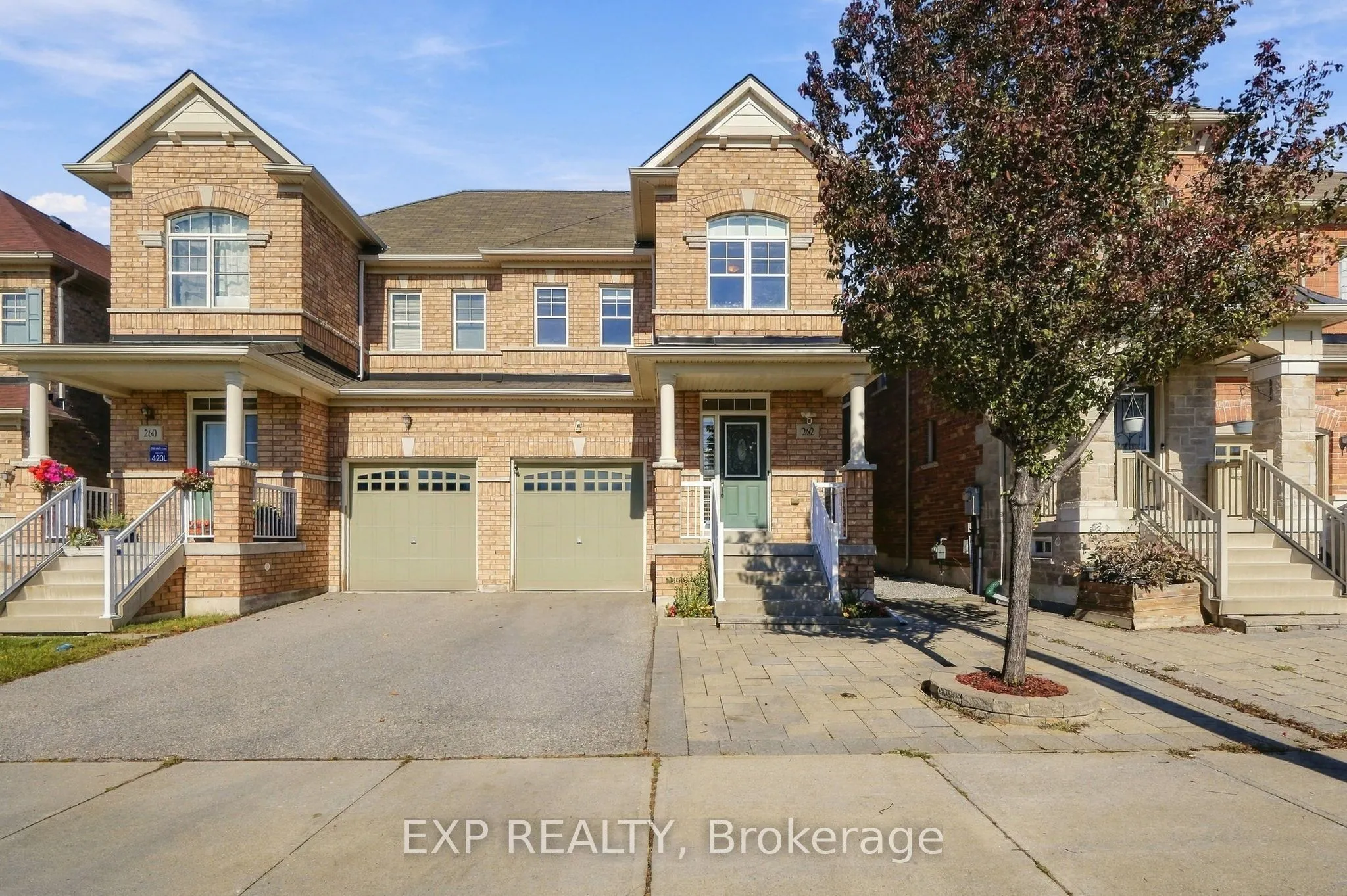 262 Wilfred Murison Avenue