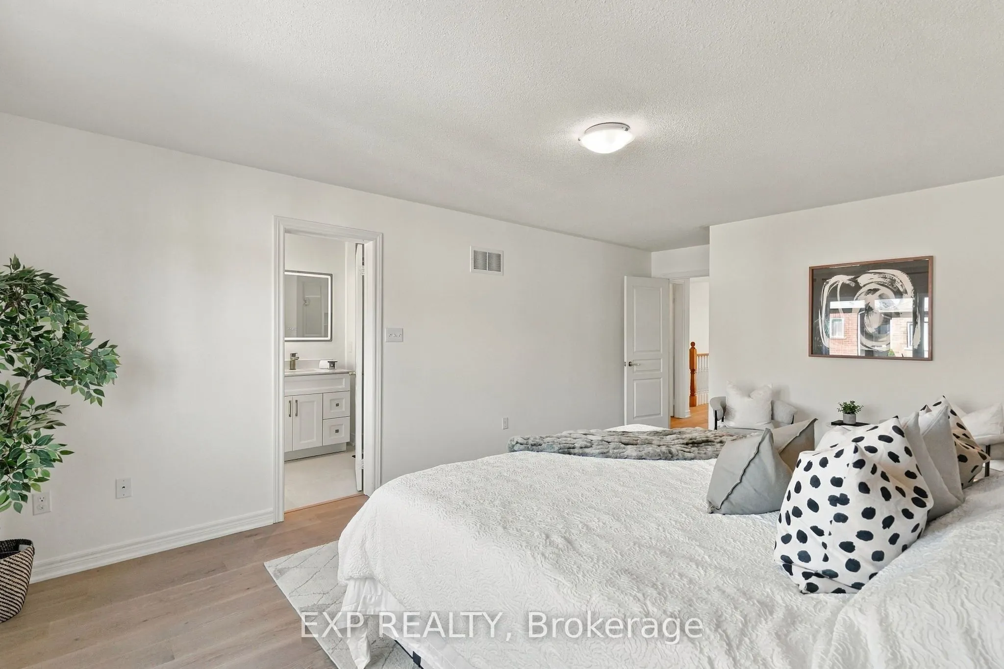 262 Wilfred Murison Avenue