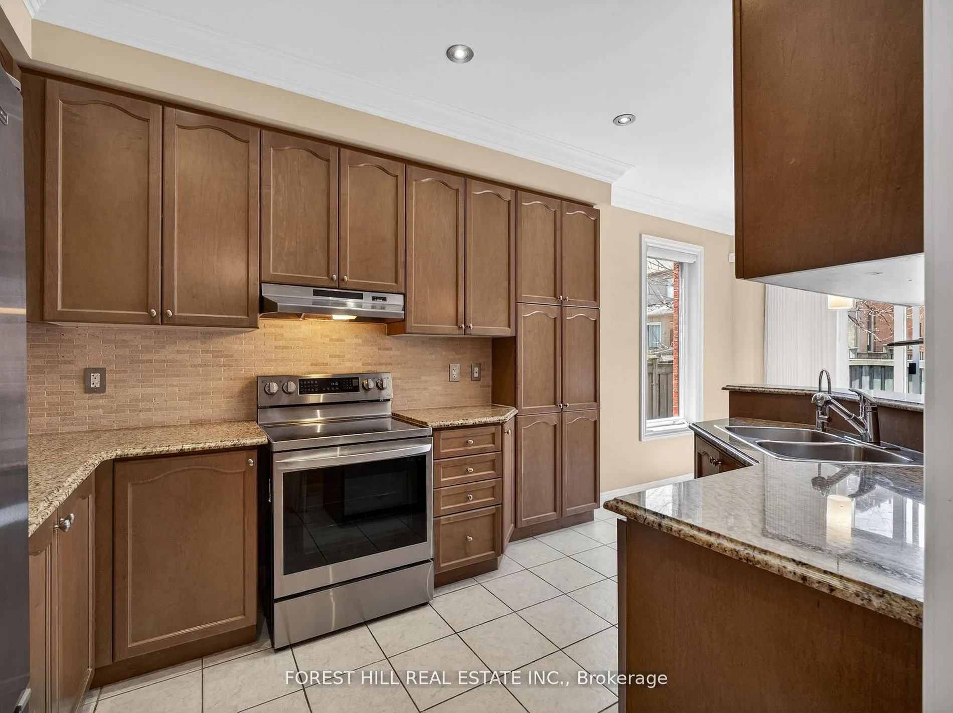 12 Stookes Crescent