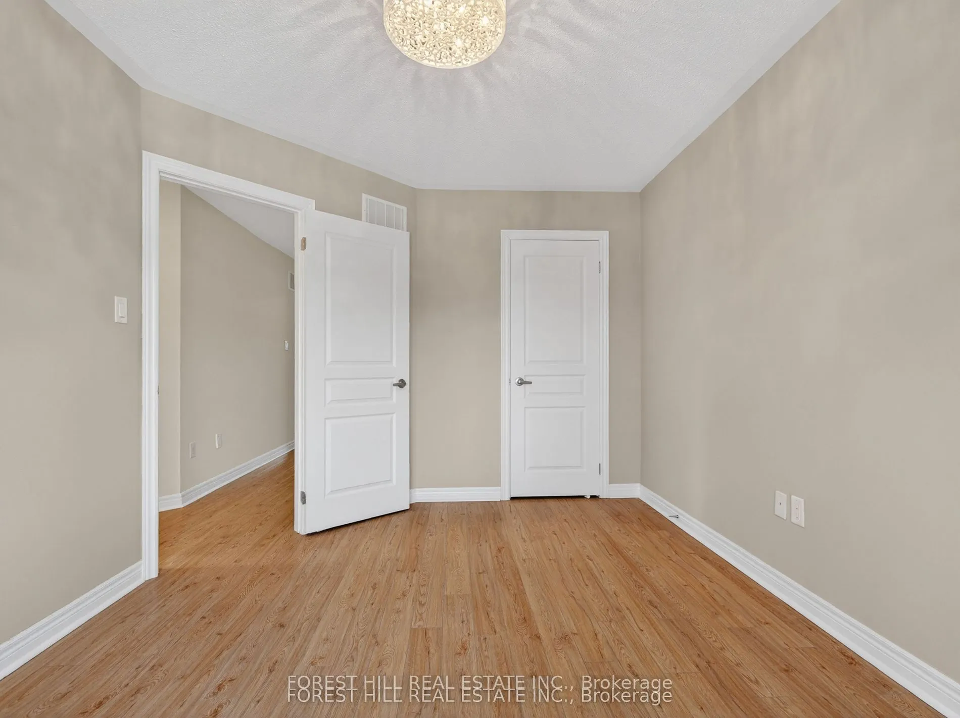 12 Stookes Crescent
