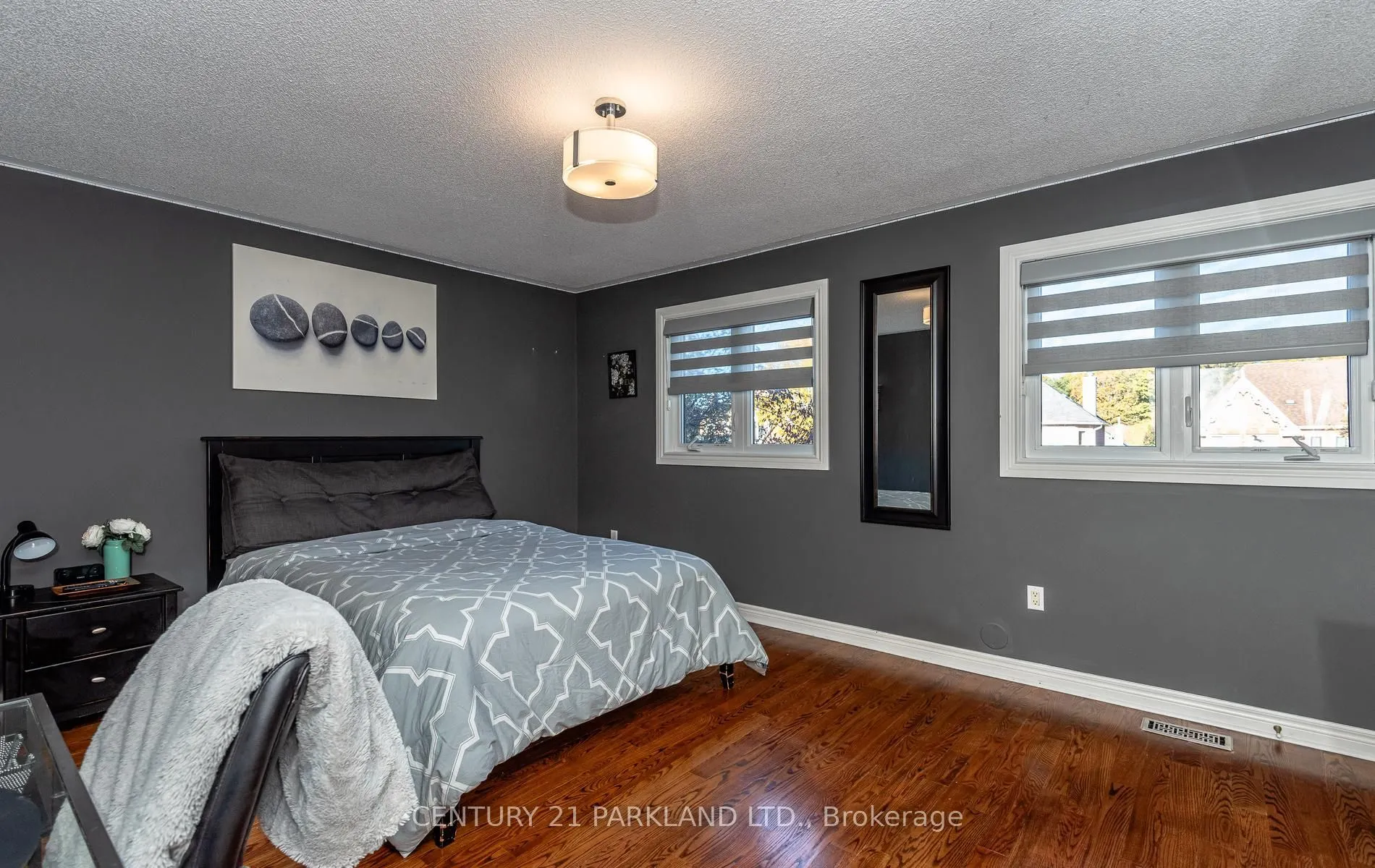 164 Carlyle Crescent