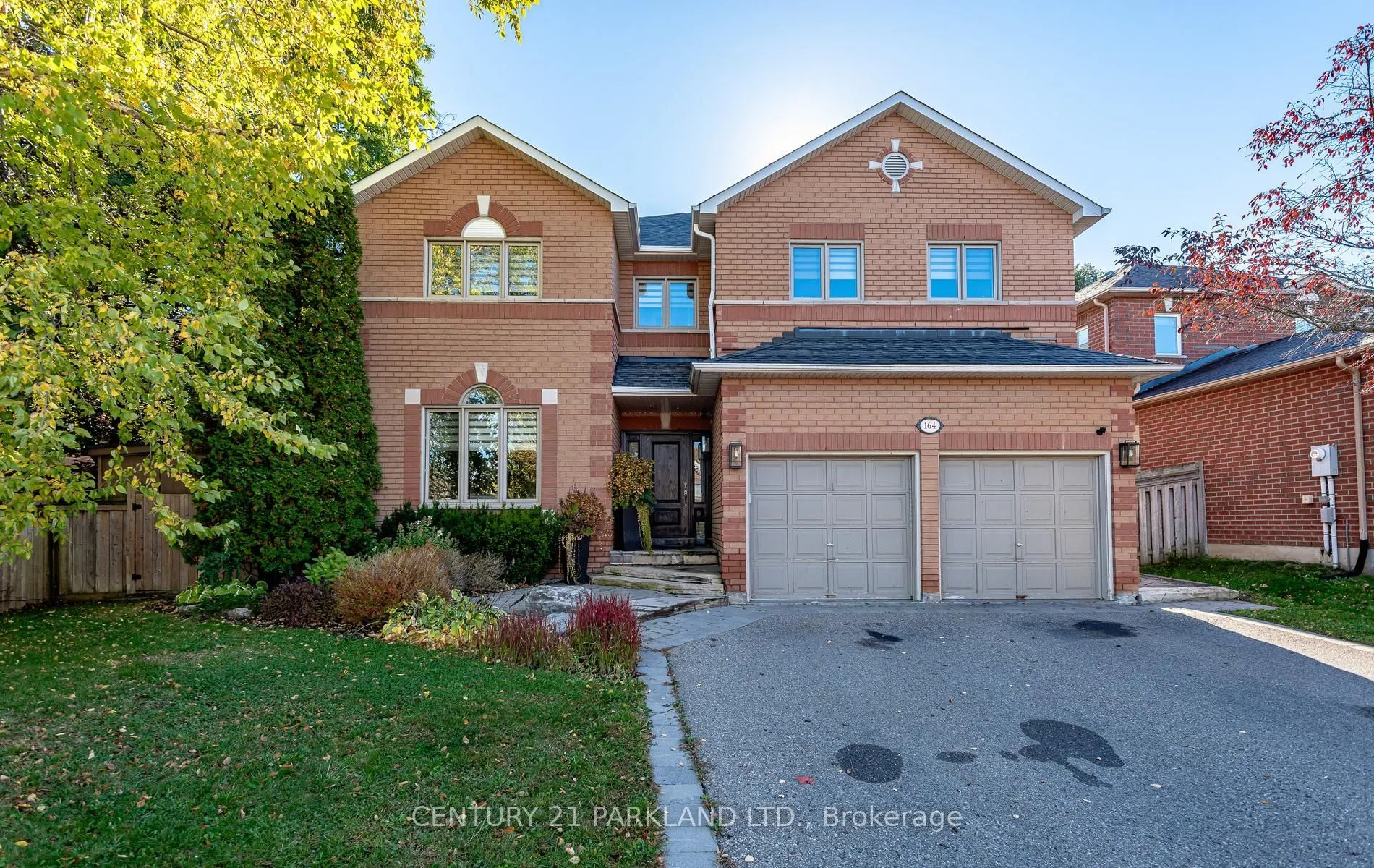 164 Carlyle Crescent