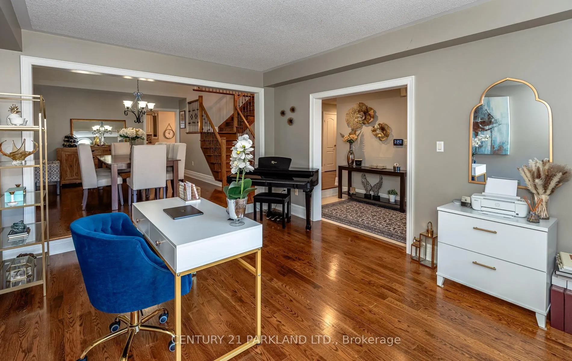 164 Carlyle Crescent