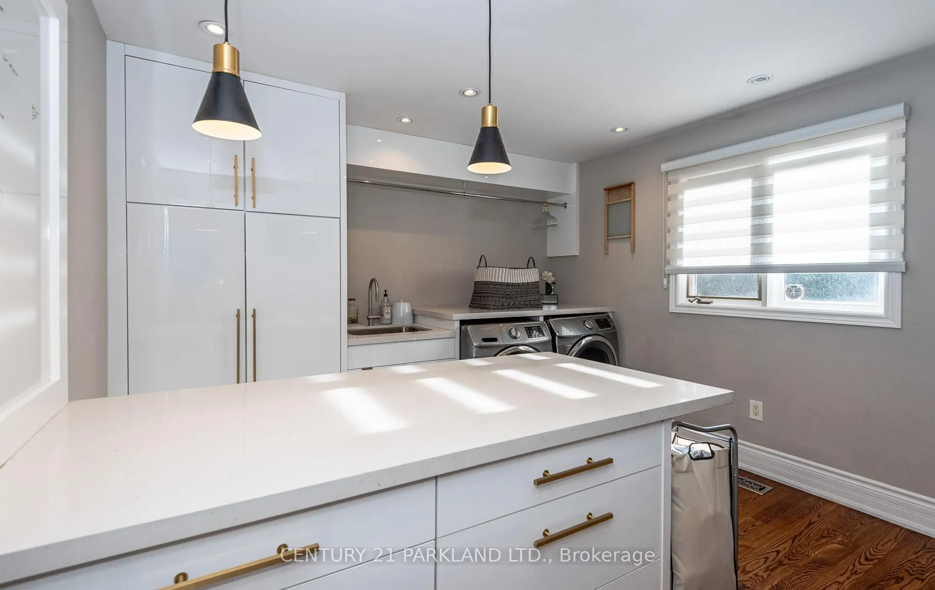 164 Carlyle Crescent