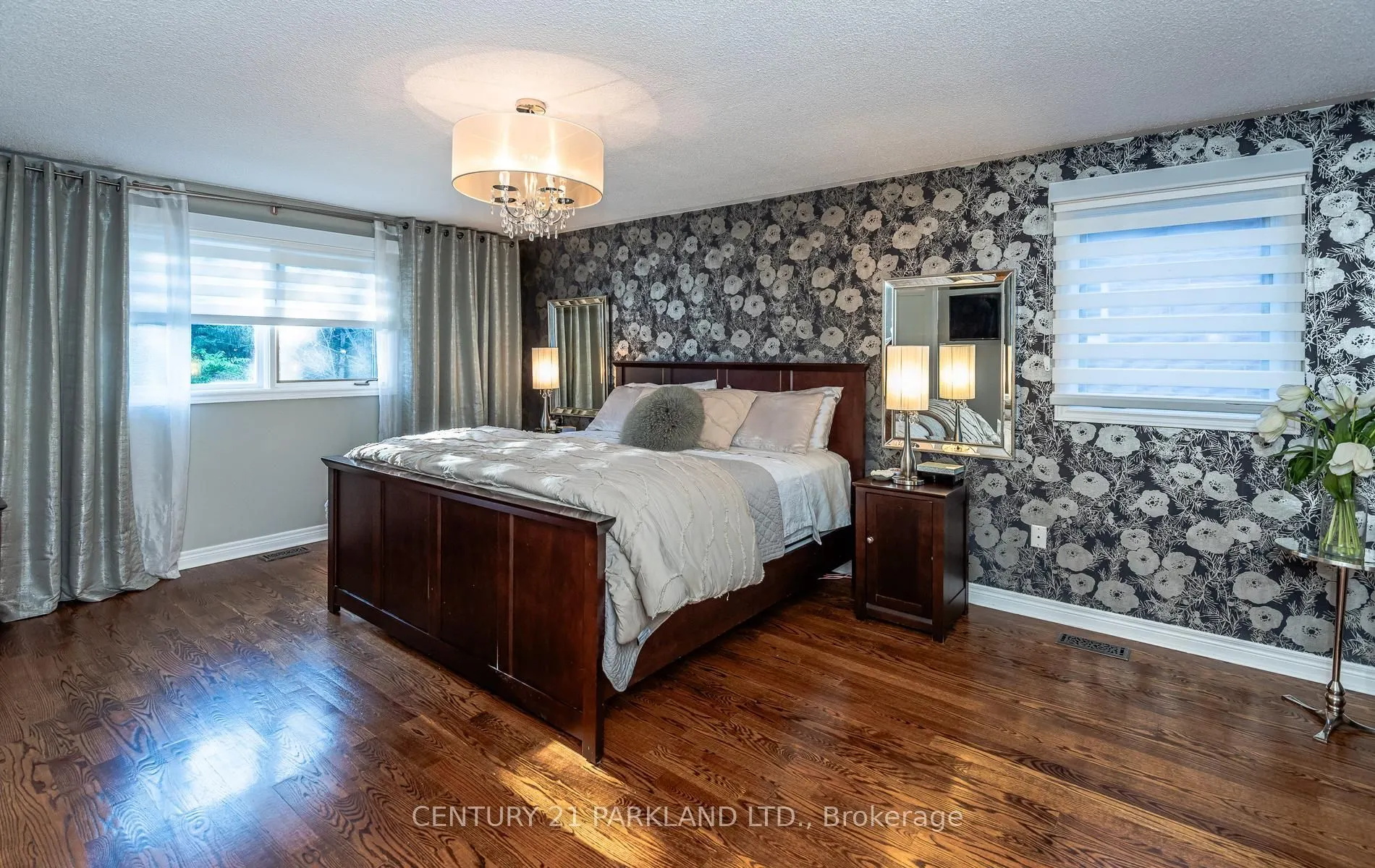164 Carlyle Crescent