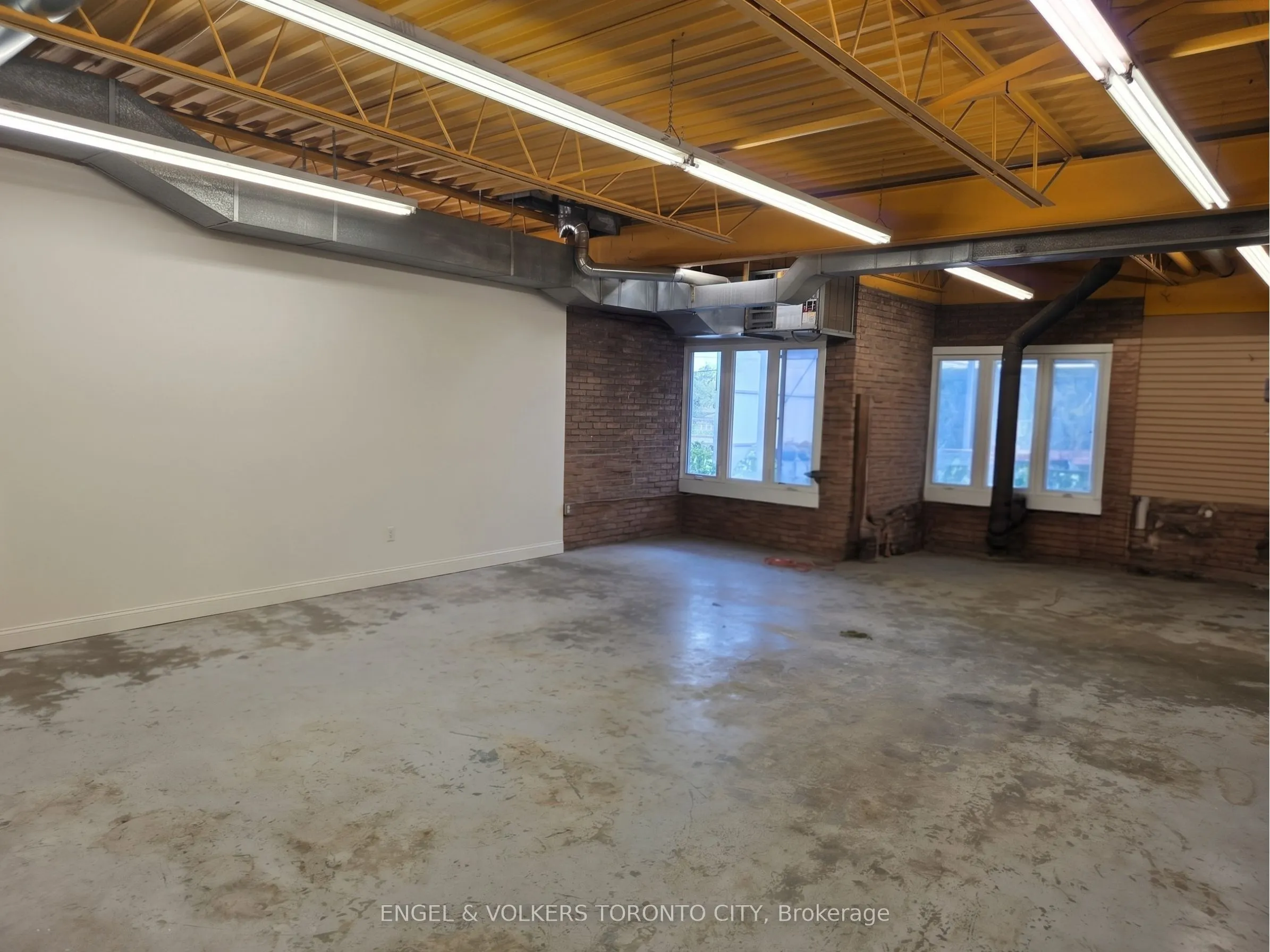 1344 Wellington Street W #2