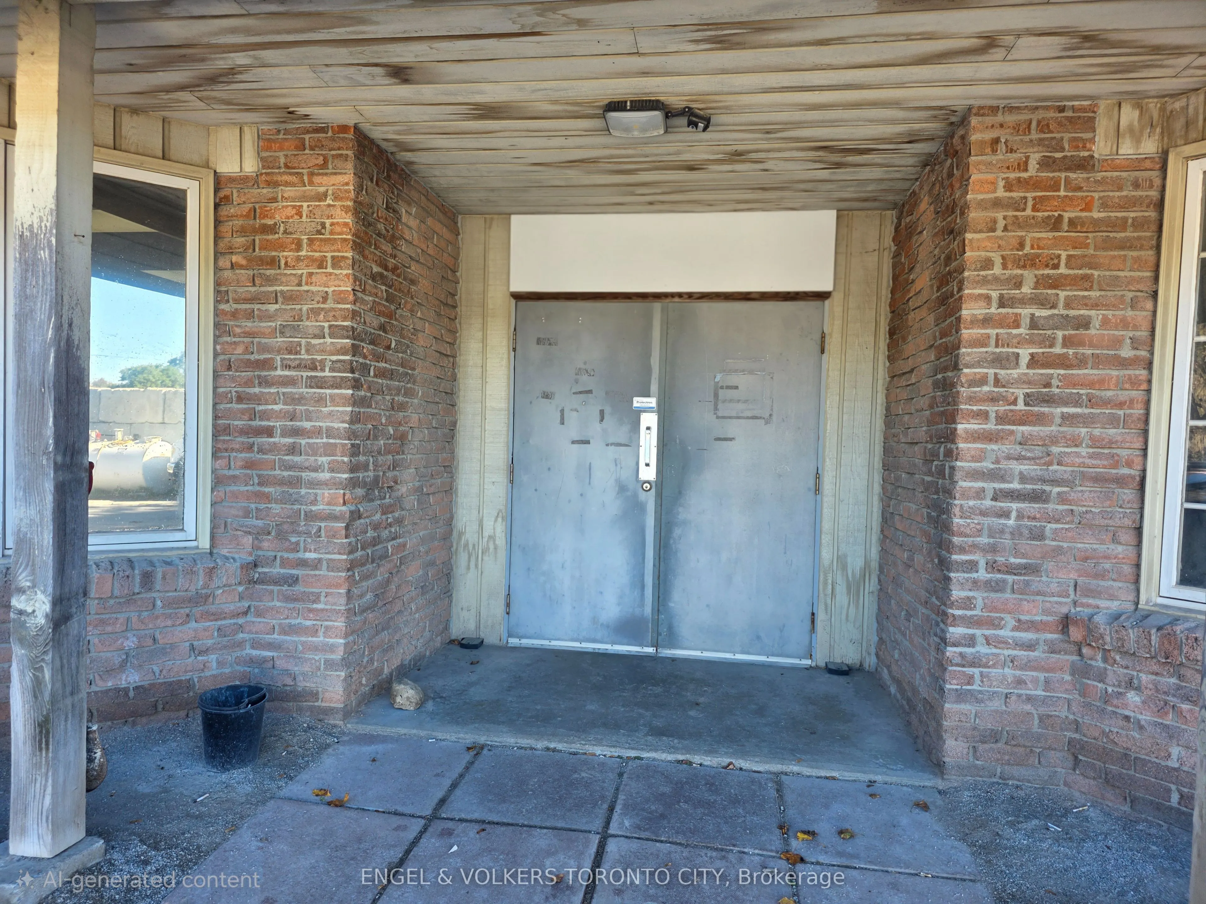 1344 Wellington Street W #2