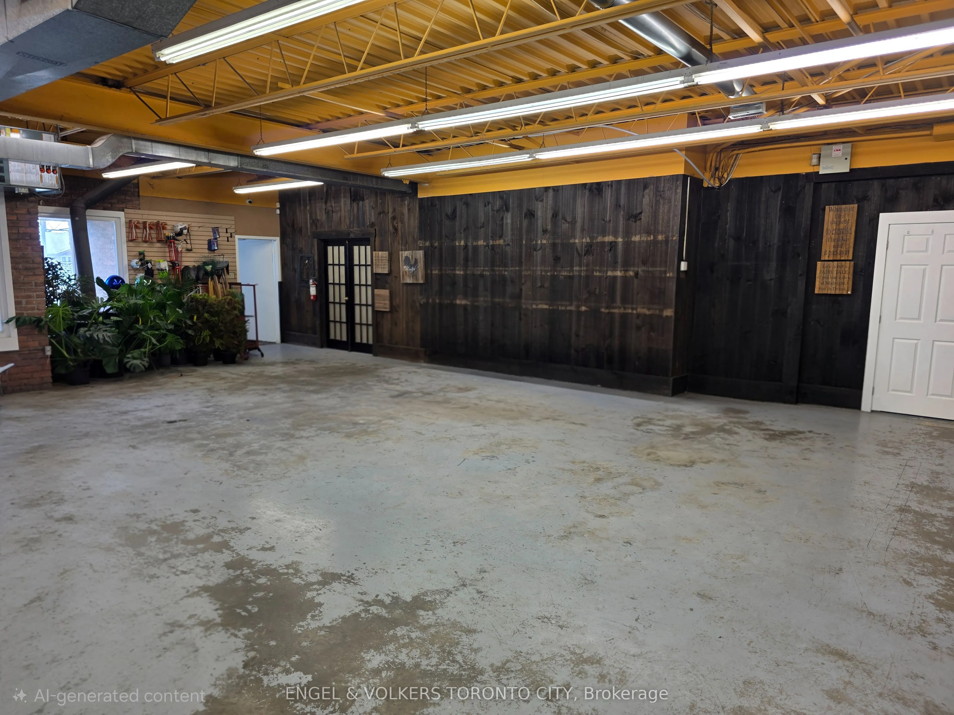 1344 Wellington Street W #2