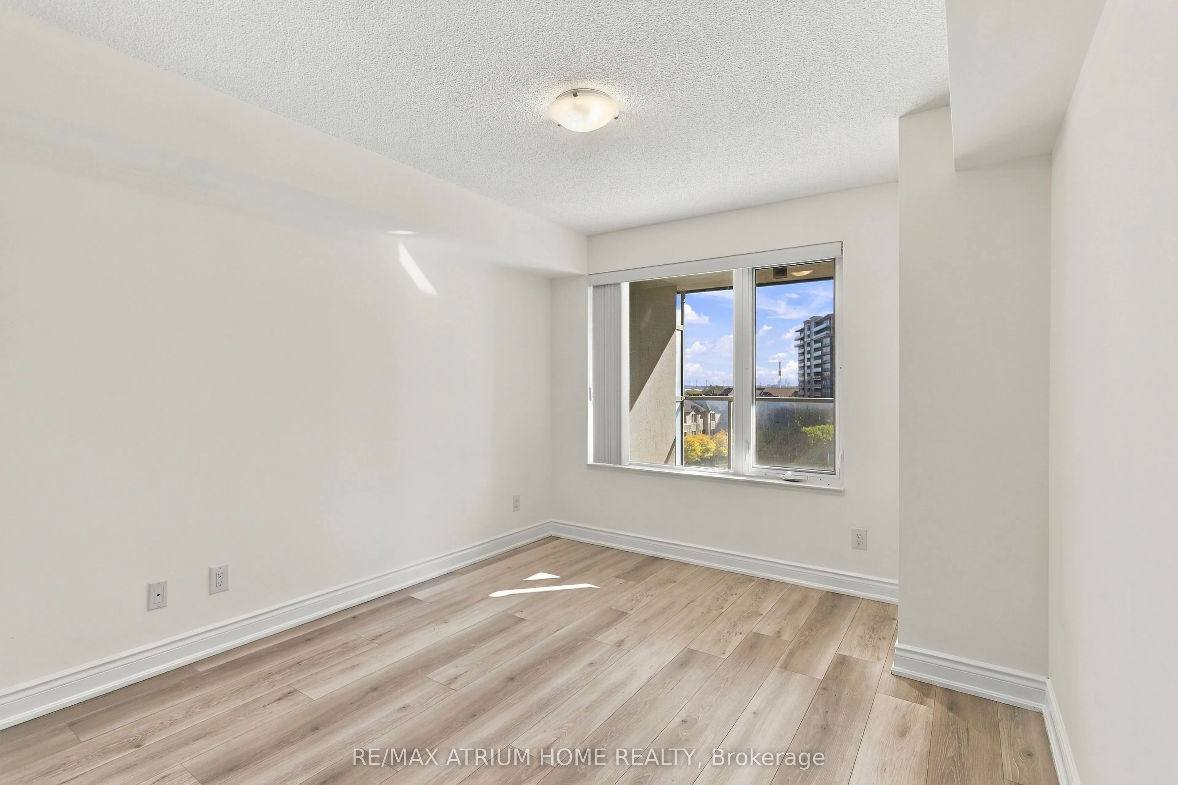 233 South Park Road #602