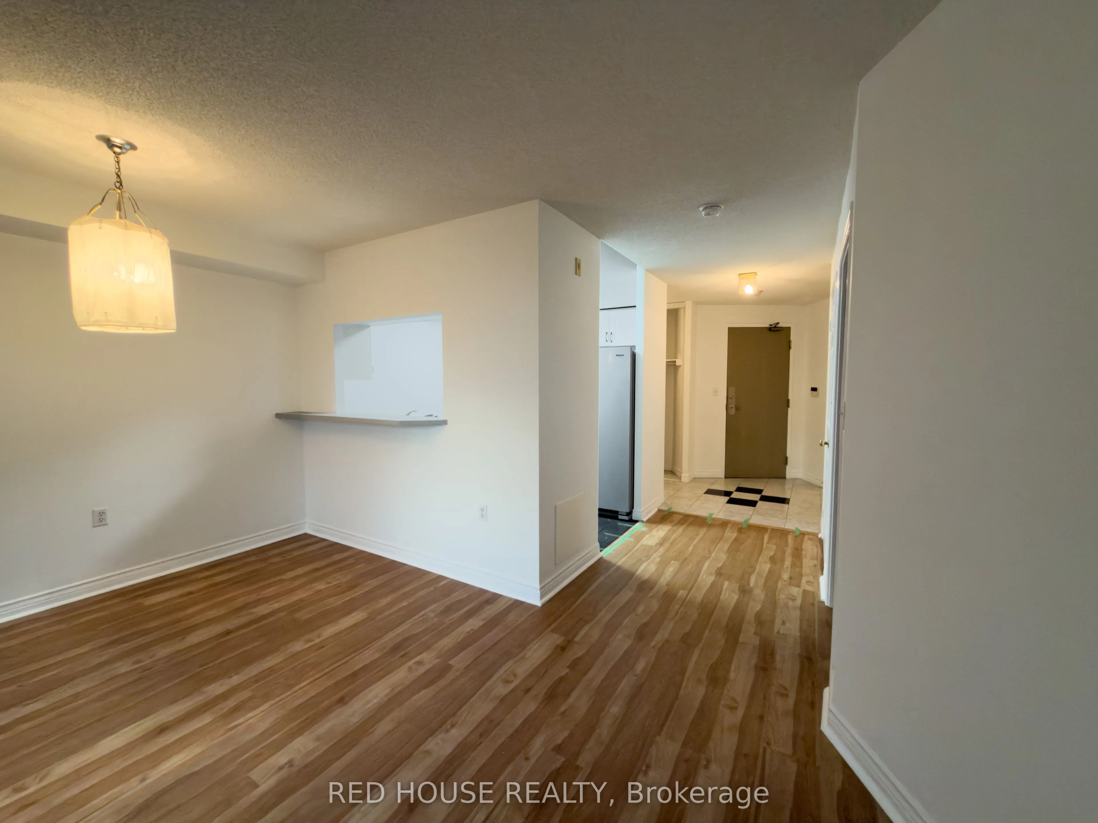 2200 John Street #208