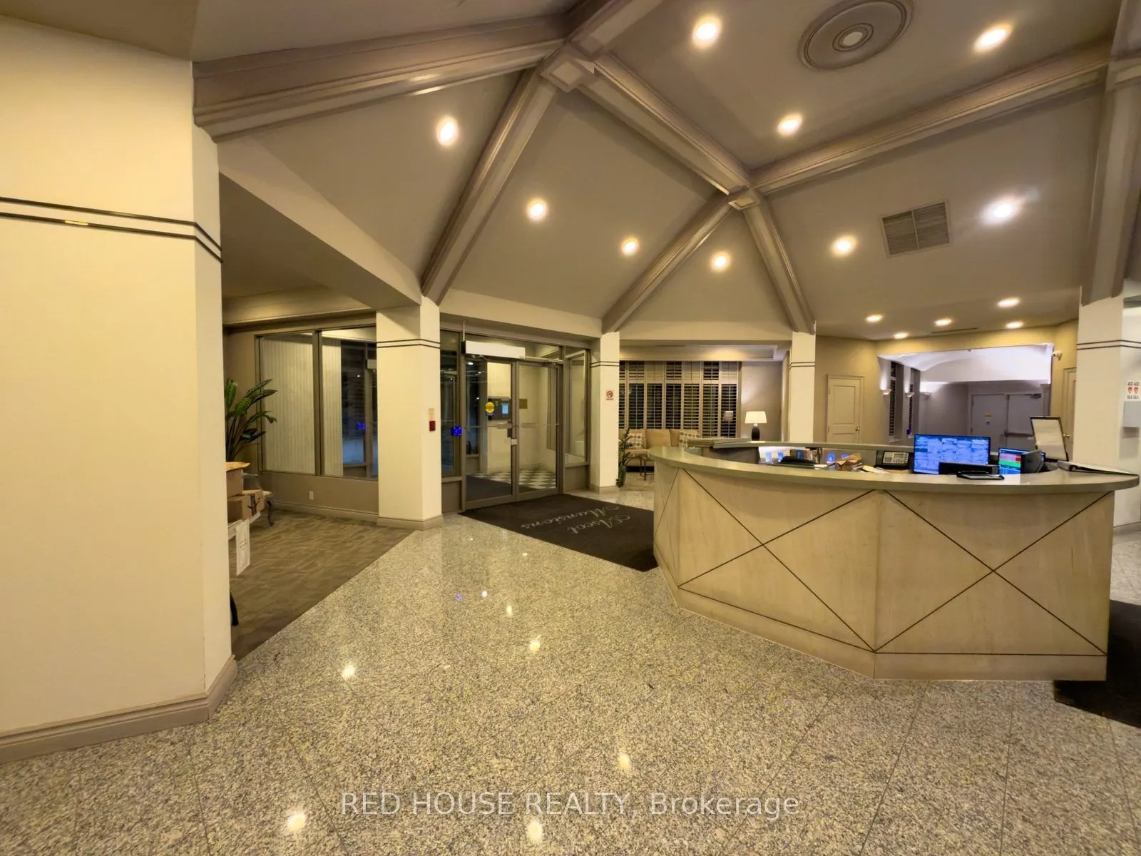 2200 John Street #208