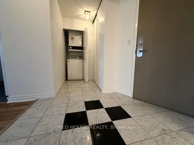 2200 John Street #208